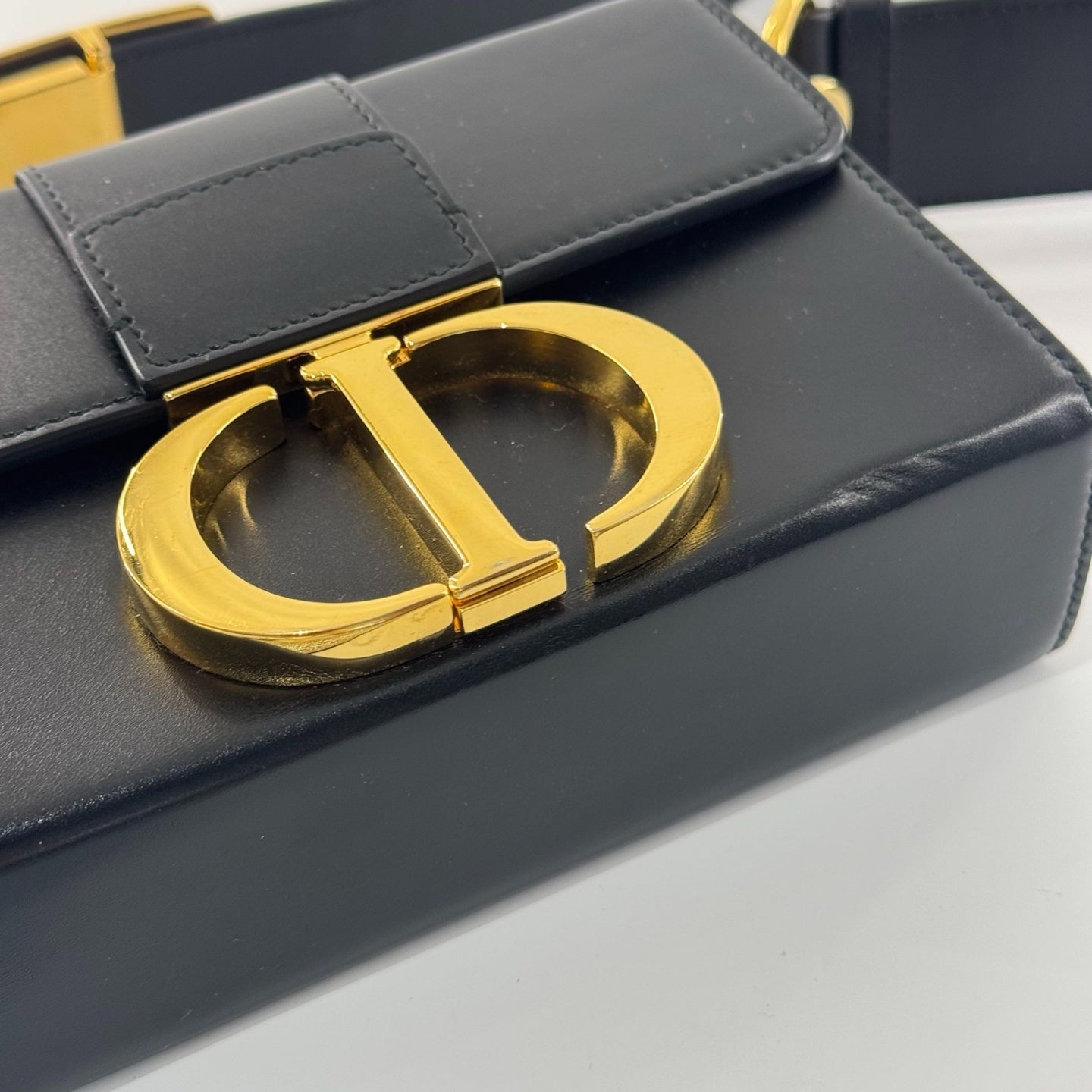 Dior Montaigne Leather Black - view 5