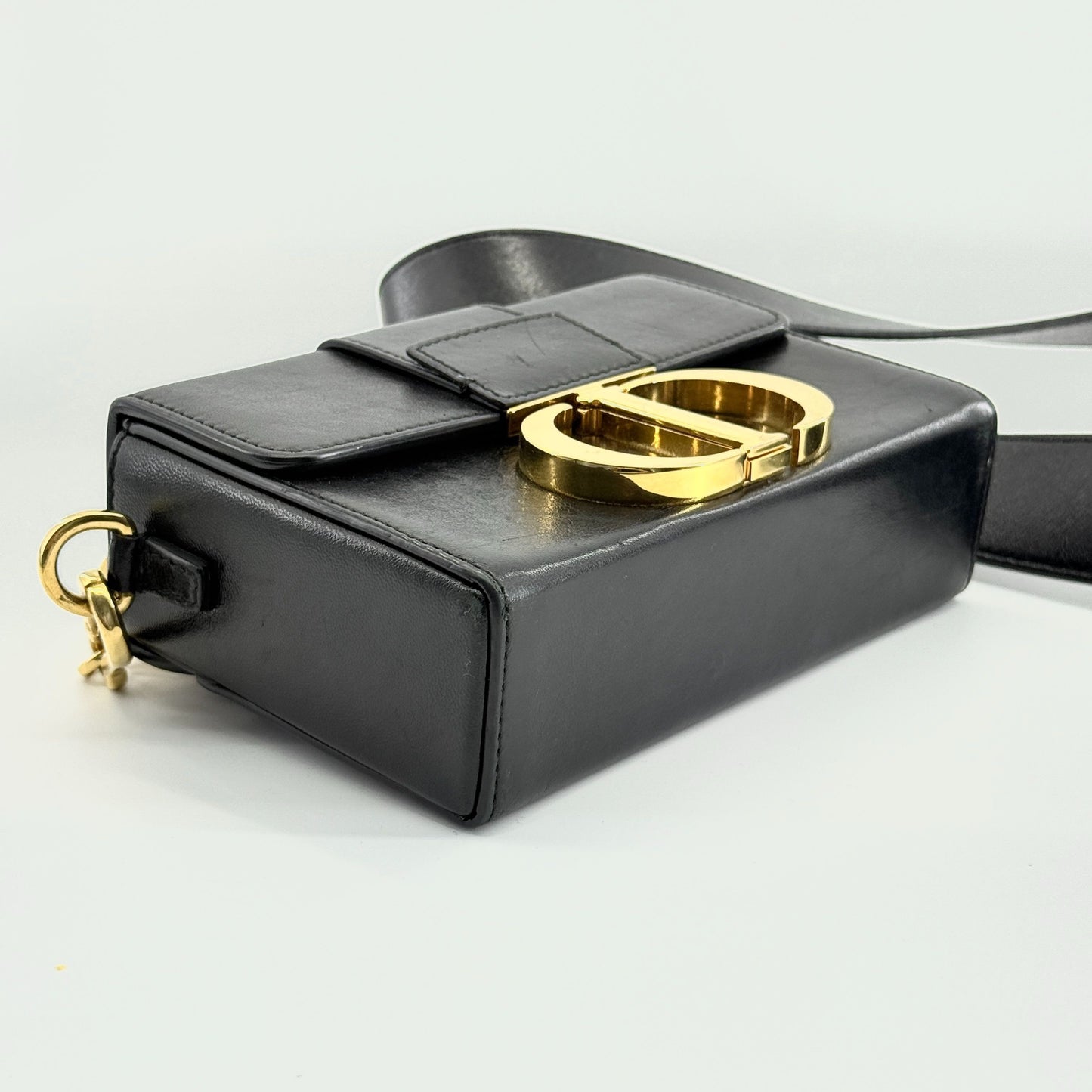 Dior - Montaigne Box - Leather - Black with Gold-Tone Hardware - (mini)