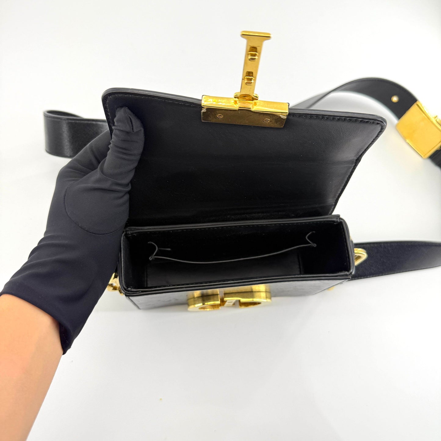 Dior - Montaigne Box - Leather - Black with Gold-Tone Hardware - (mini)