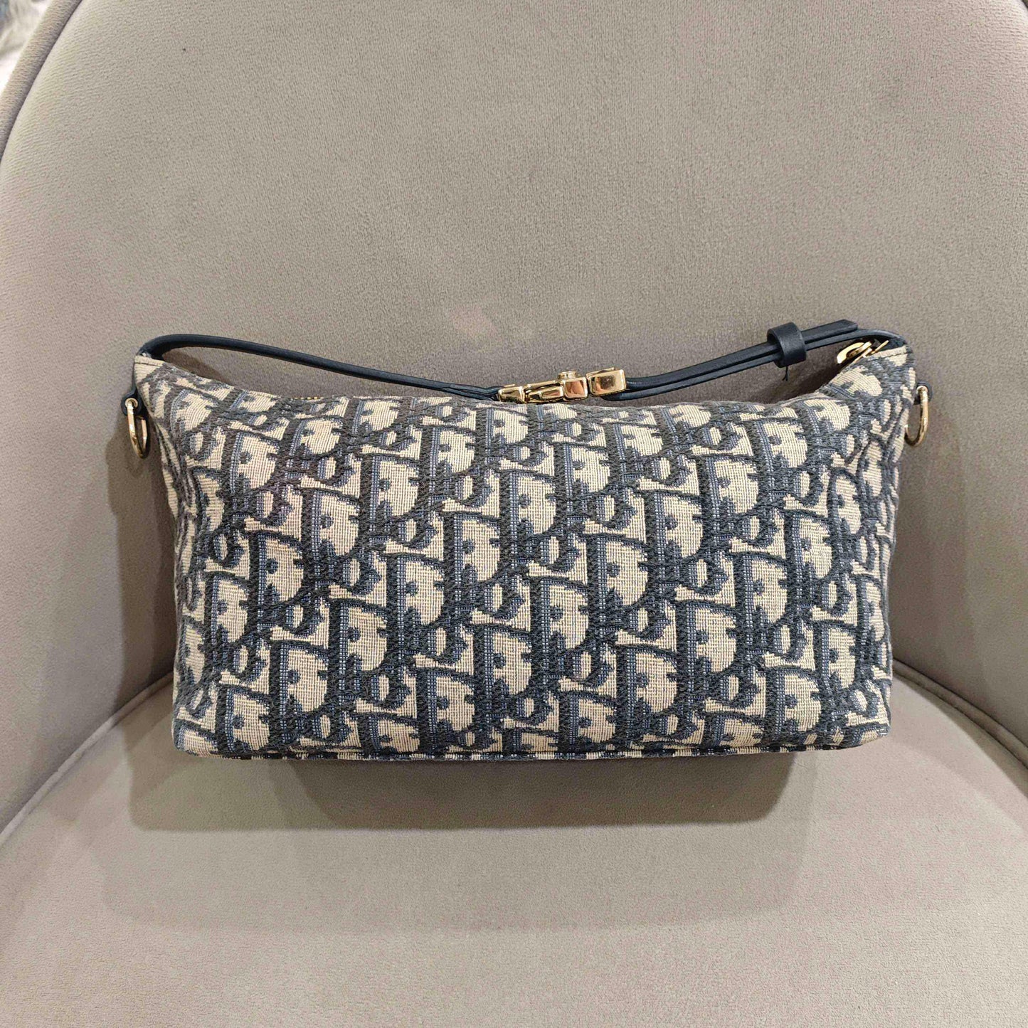 Dior - Oblique Embroidery Lunchbox Bag - Embroidered canvas with leather trim - Navy and Beige with Gold-Tone Hardware - (Mini)