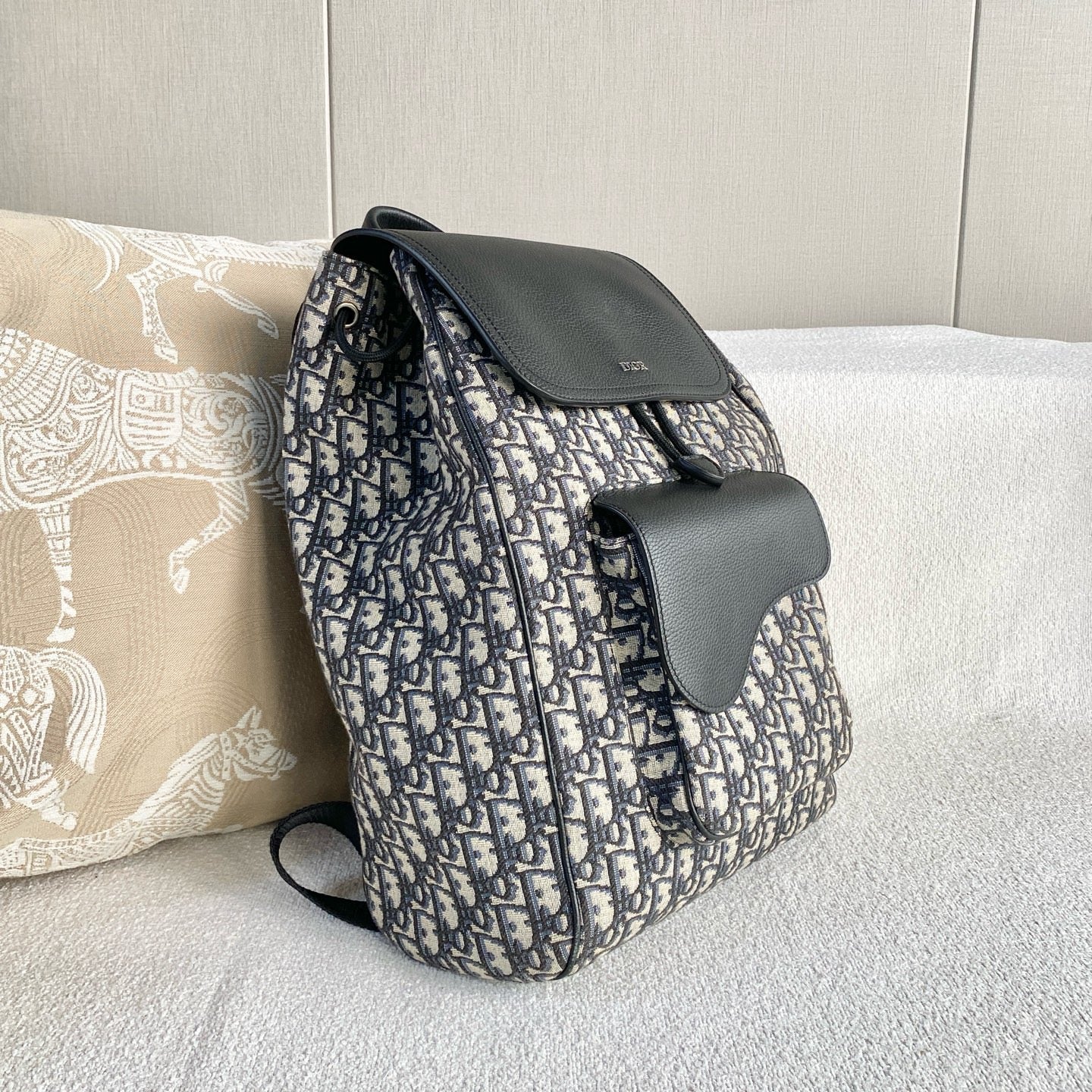 Dior - Oblique Saddle Backpack - Dior Oblique jacquard canvas with grained leather accents - Navy and Beige with Black accents - (Large)