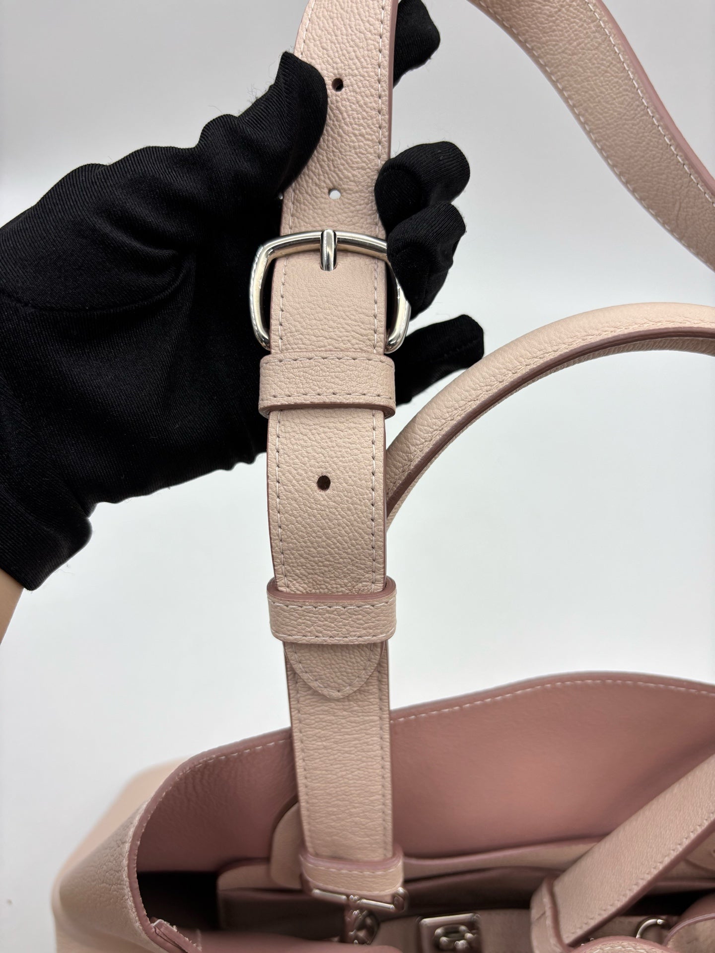 Dior - Open Bar - Leather - Pink - (Large)
