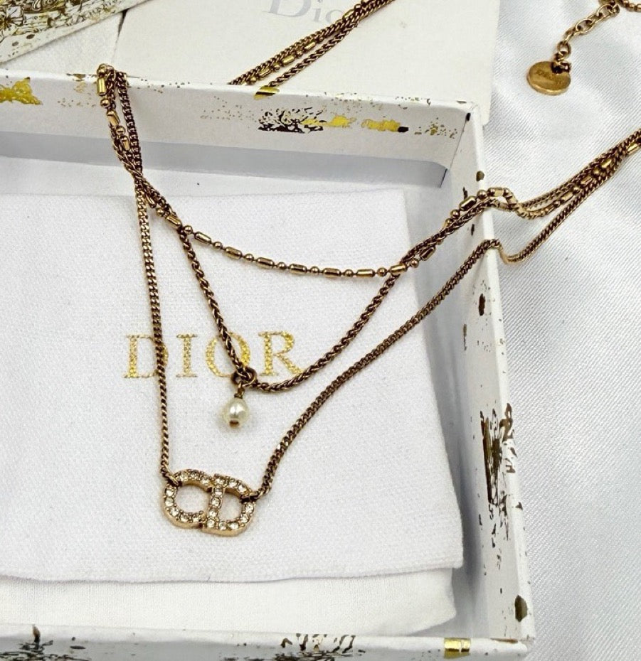 Dior - Other - Gold-tone base metal with crystal embellishment and a pearl-like bead - Gold