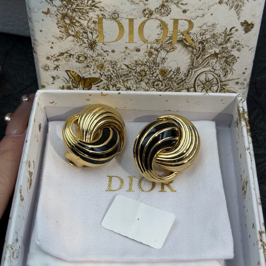 Dior - Other - Gold-tone metal with black enamel - Multicolour