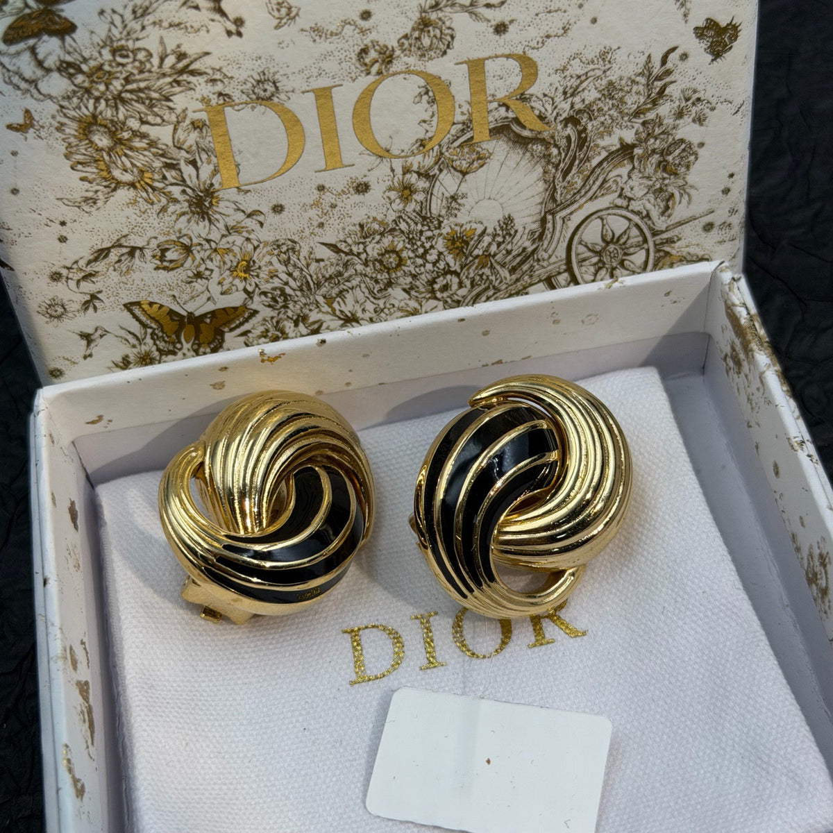 Dior - Other - Gold-tone metal with black enamel - Multicolour