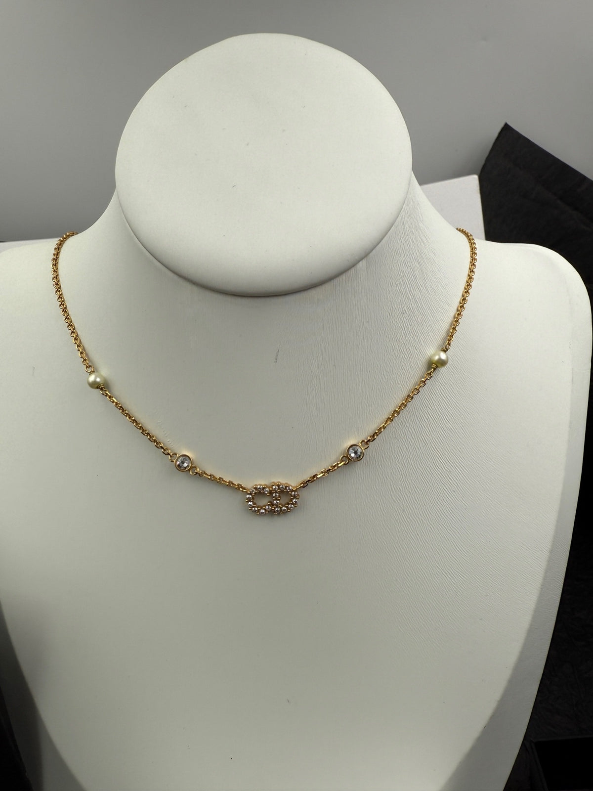 Dior - Other - Gold-tone metal with clear rhinestones and imitation pearls - Gold