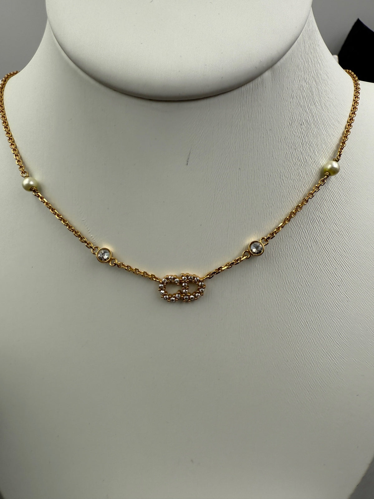 Dior - Other - Gold-tone metal with clear rhinestones and imitation pearls - Gold