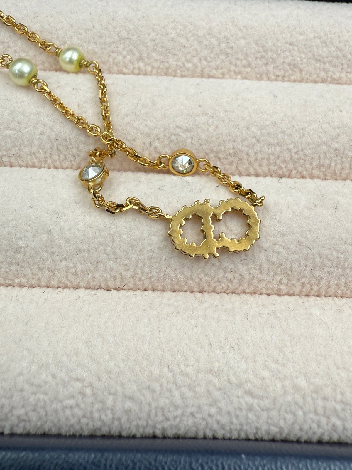 Dior - Other - Gold-tone metal with clear rhinestones and imitation pearls - Gold
