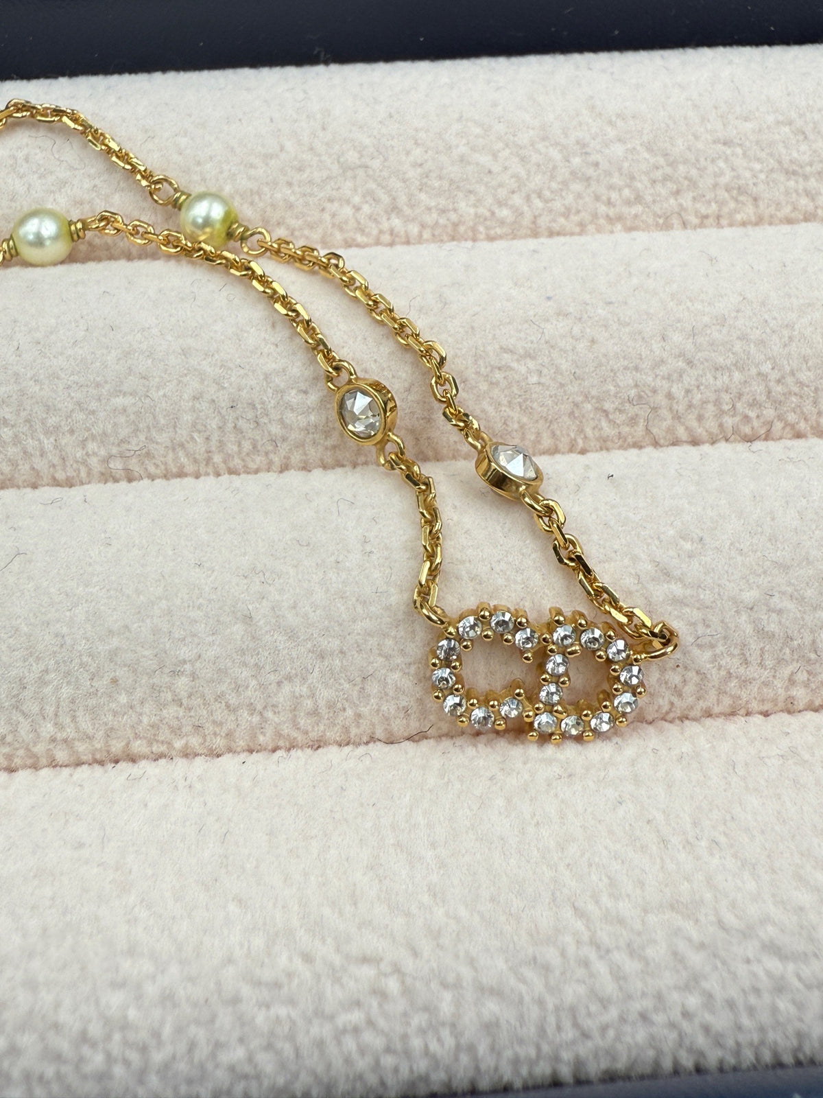 Dior - Other - Gold-tone metal with clear rhinestones and imitation pearls - Gold