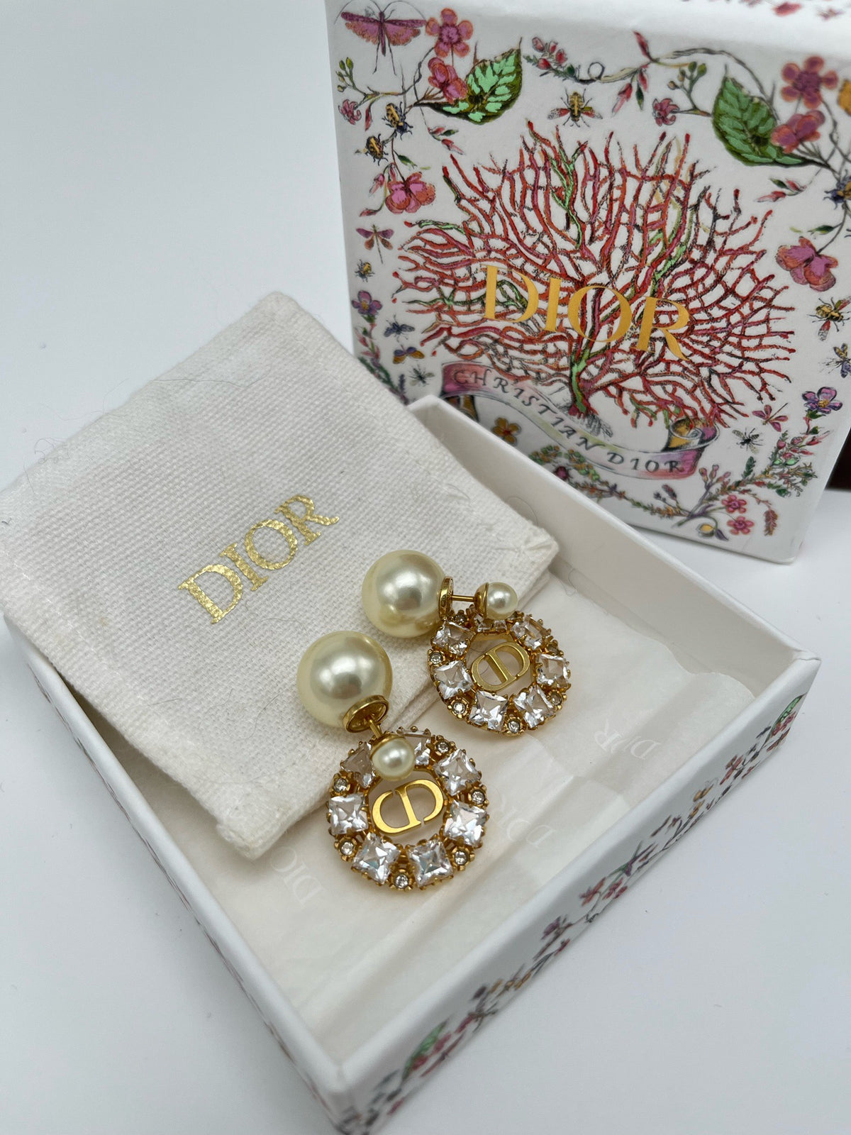 Dior - Other - Gold-tone metal with imitation pearls and clear crystal embellishments. - Gold - (One size)