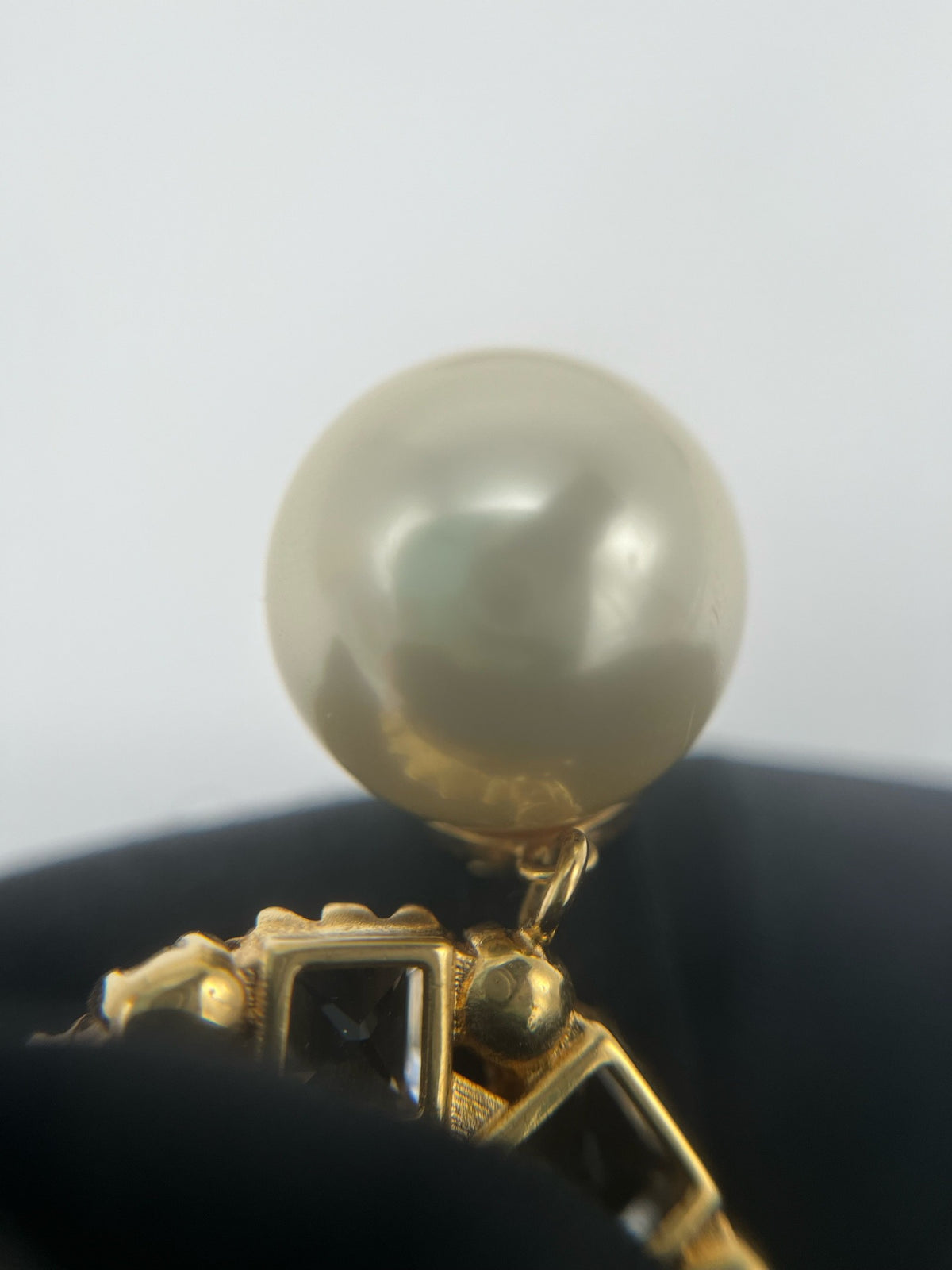 Dior - Other - Gold-tone metal with imitation pearls and clear crystal embellishments. - Gold - (One size)