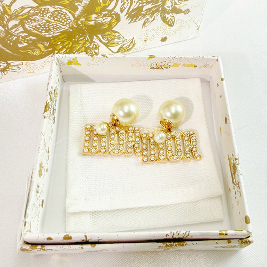 Dior - Other - Gold-tone metal with imitation pearls - Gold