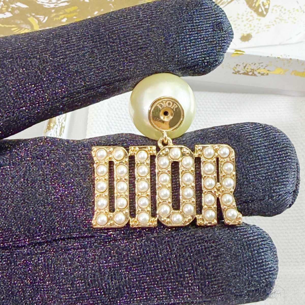 Dior - Other - Gold-tone metal with imitation pearls - Gold