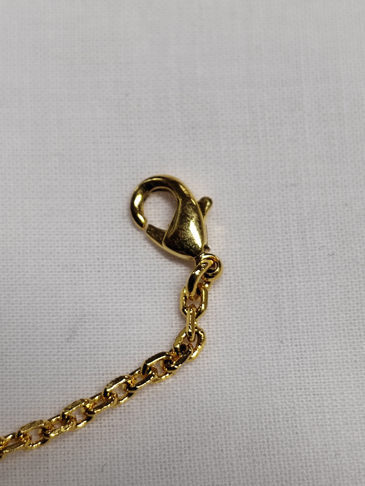 Dior - Other - Gold-tone metal with pearl-effect beads; bead composition unconfirmed. - Gold