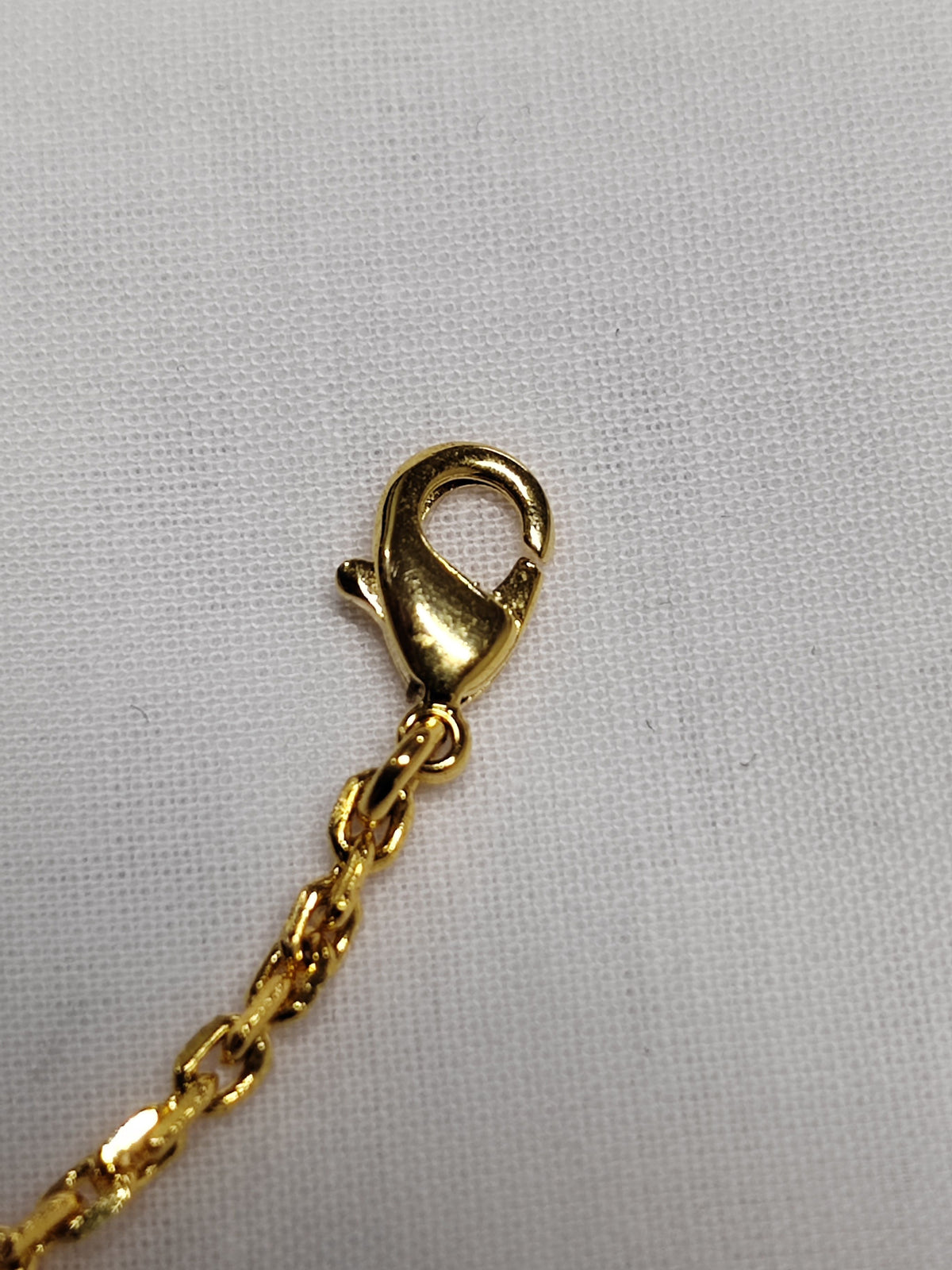 Dior - Other - Gold-tone metal with pearl-effect beads; bead composition unconfirmed. - Gold