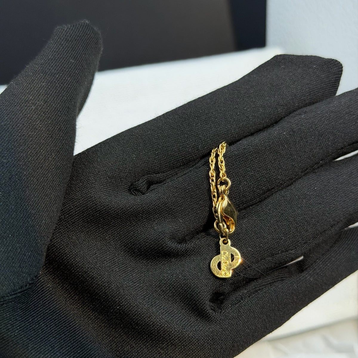 Dior - Other - Gold-tone metal with pearl-like accents; exact composition is unverified. - Gold