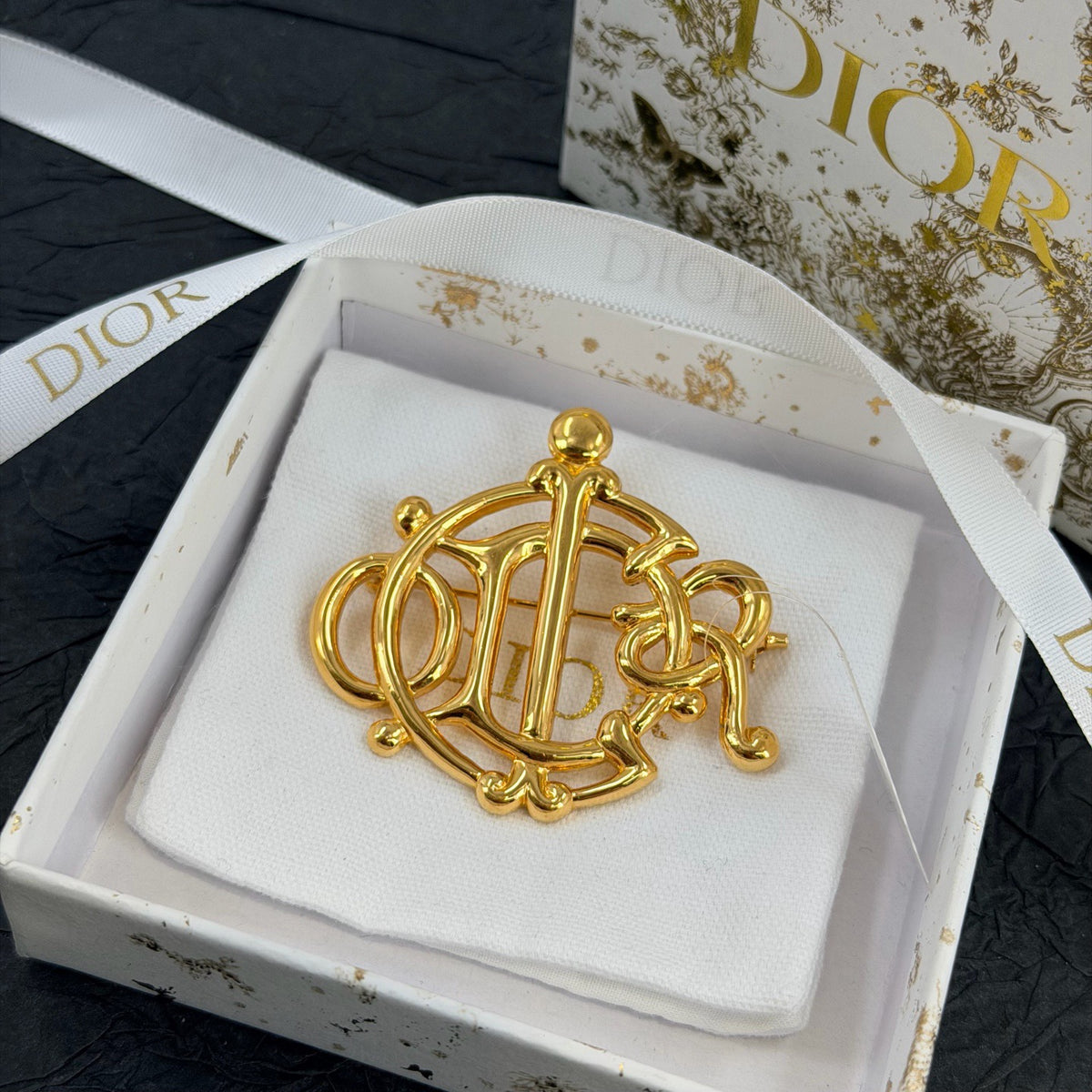 Dior - Other - Gold-tone plated metal - Gold