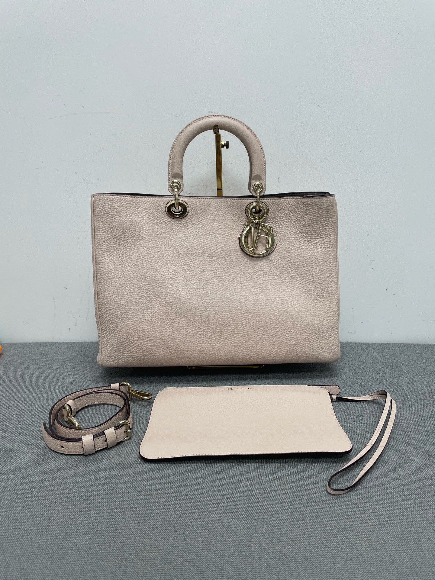 Dior - Other - Leather - Pink - (Large)