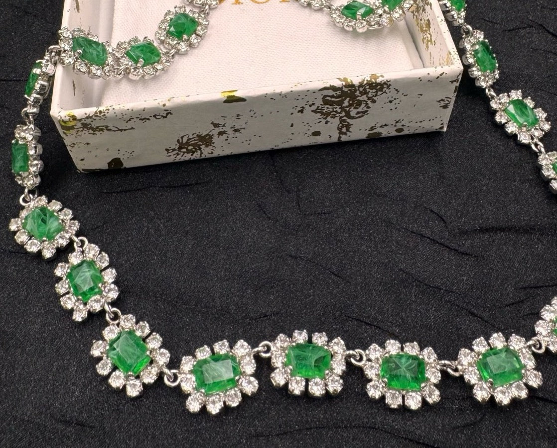 Dior - Other - Metal setting with green and clear faceted embellishments; exact composition is unspecified. - Green - (39 cm + 5 cm extension)