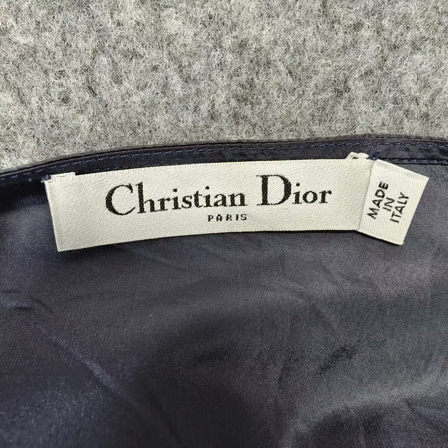 Dior - Other - Silk - Black - (40)