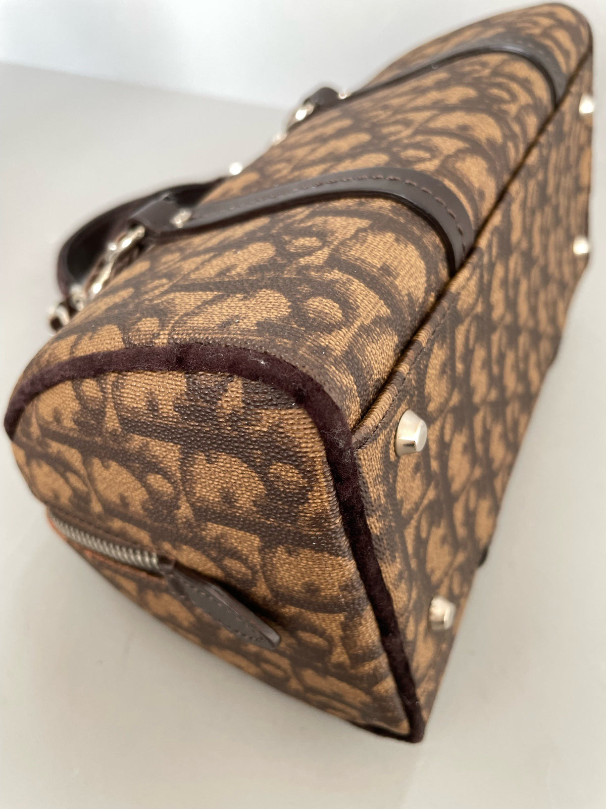 Dior - Other - Velvet - Brown - (mini)