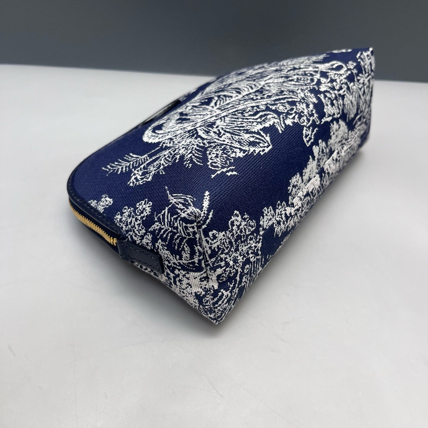 Dior - Reversible Animal Garden Canvas Pouch - Canvas with Leather trim - Blue and White - (small)