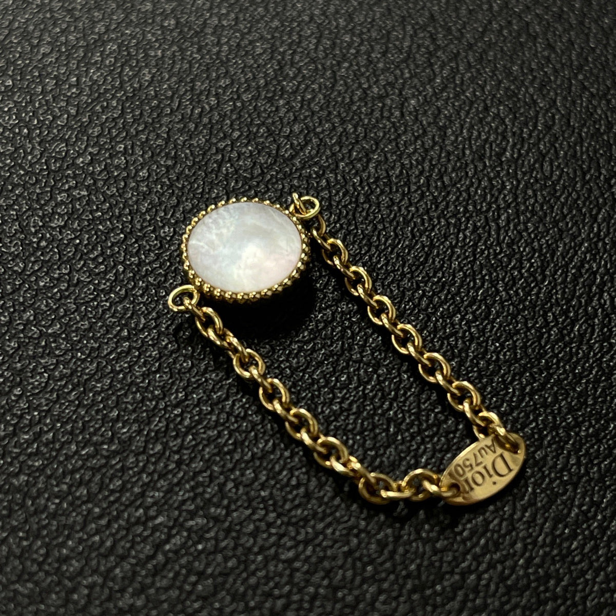Dior - Rose des Vents - 18K yellow gold, white mother-of-pearl and diamond - Gold - (53)
