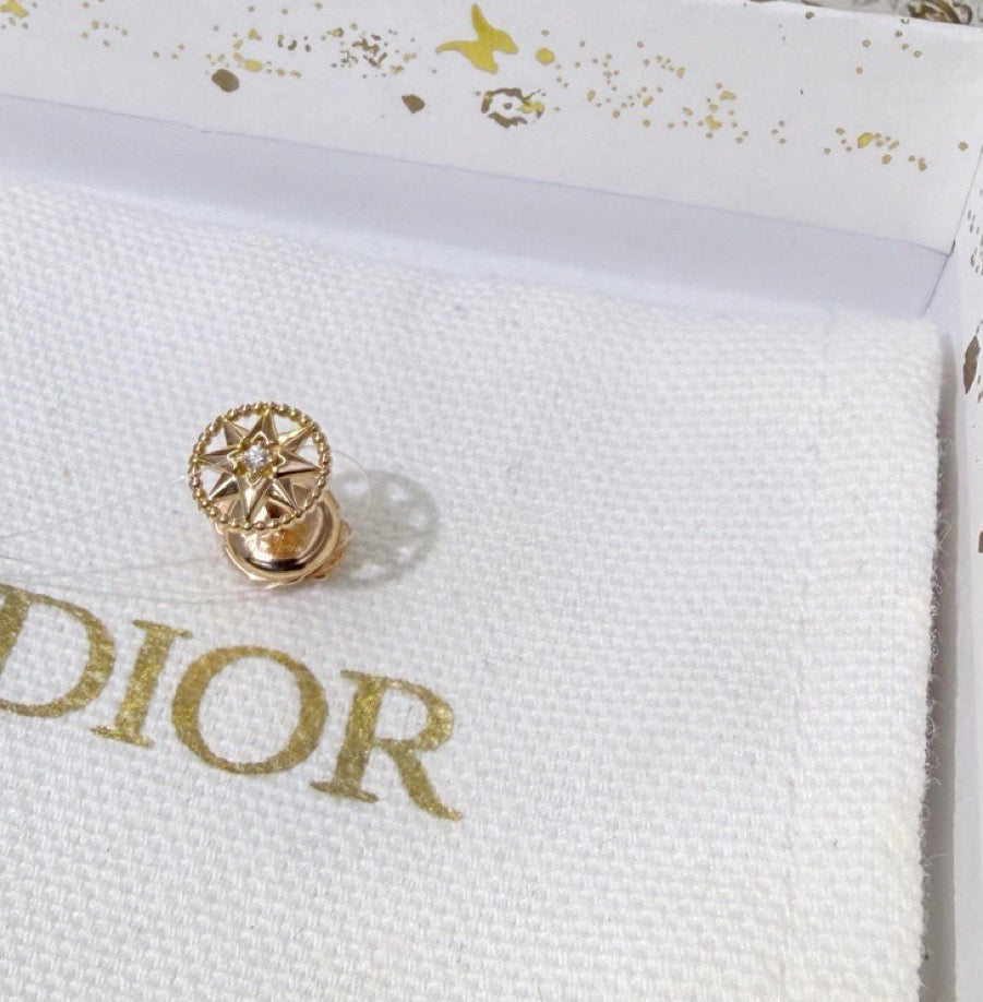 Dior - Rose des Vents Single Earring - 18K yellow gold with a central diamond - Gold
