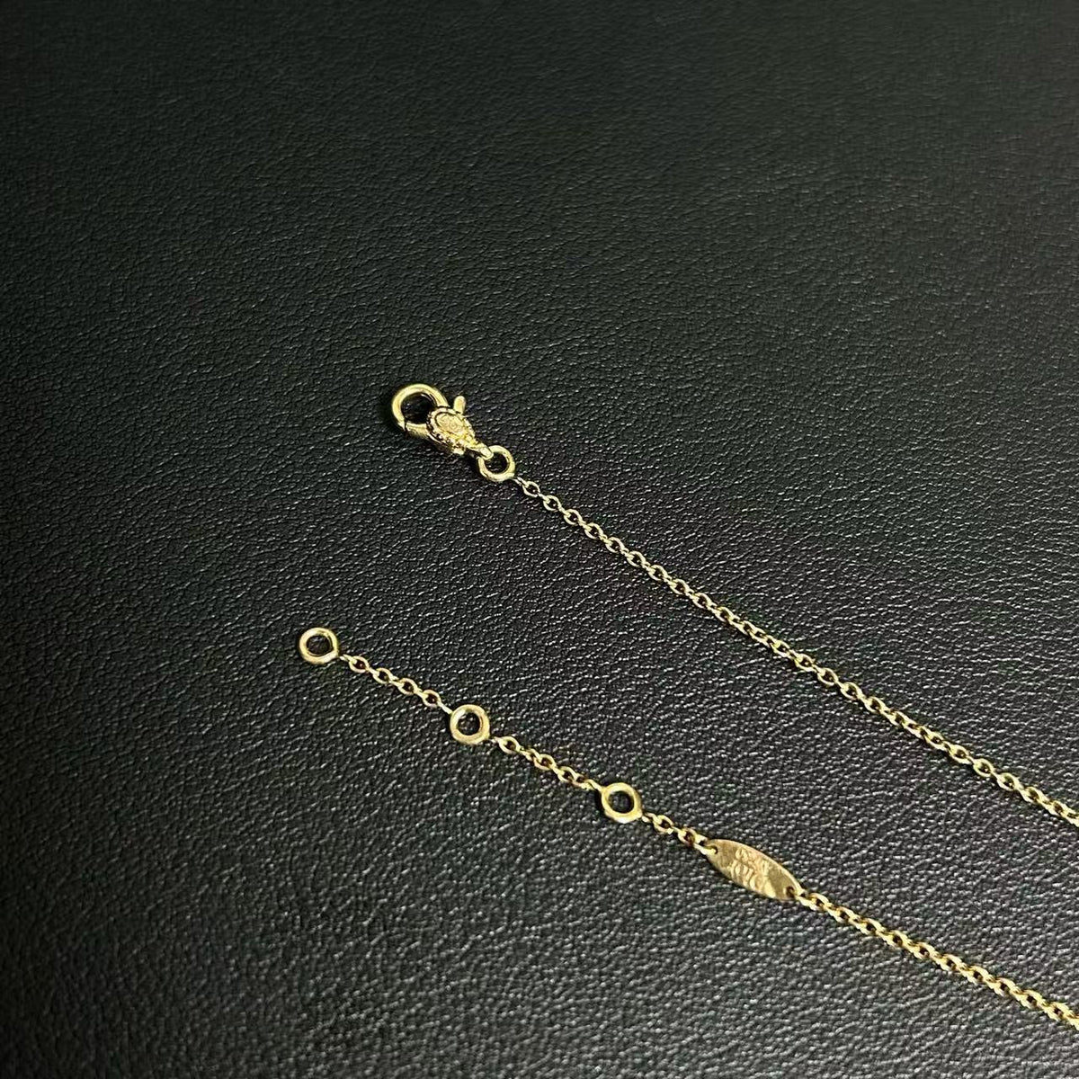 Dior - Rose des Vents - Yellow gold - Pink - (17.5 cm)