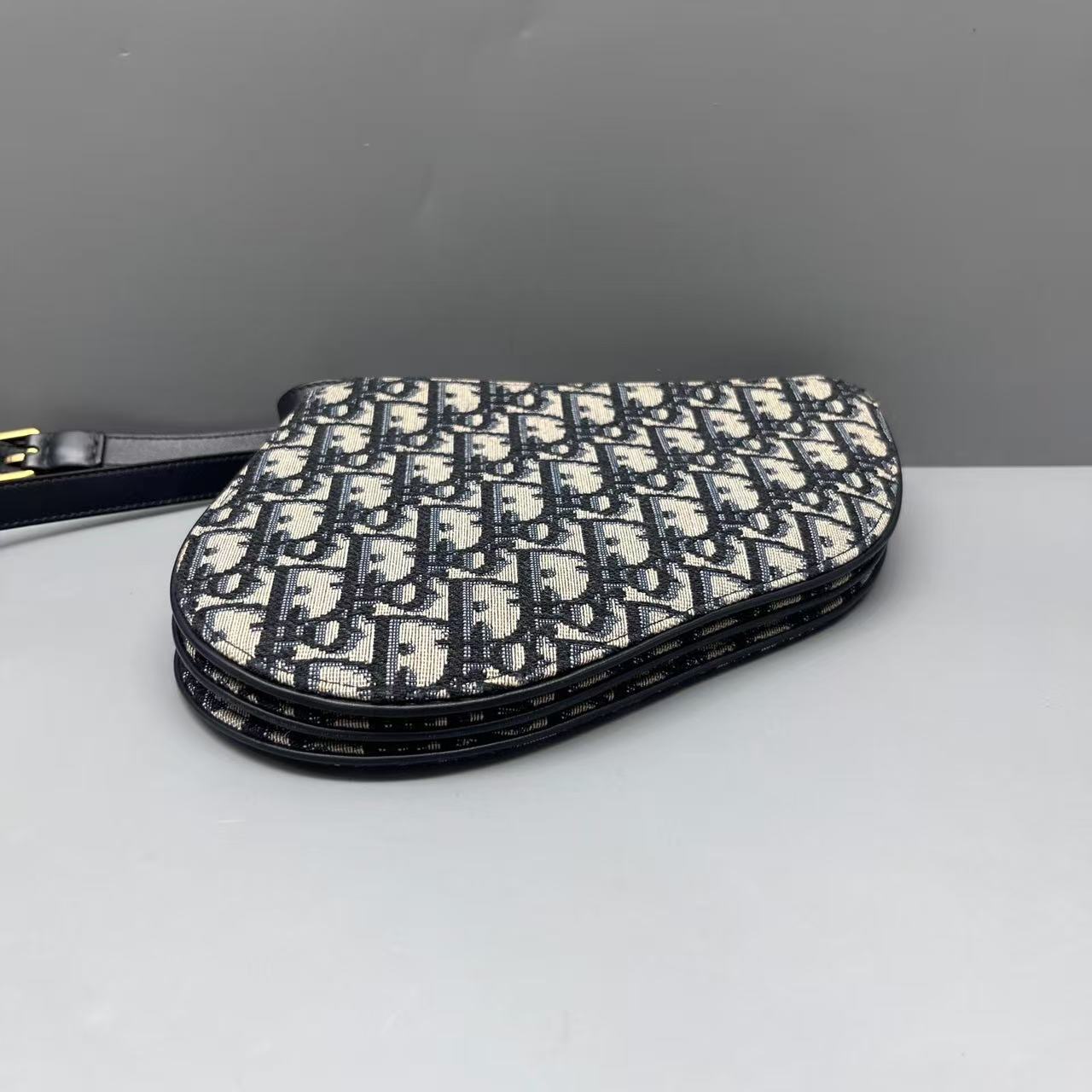 Dior - Saddle Bag - Embroidered canvas with leather trim - Navy and Beige with Gold-Tone Hardware - (mini)