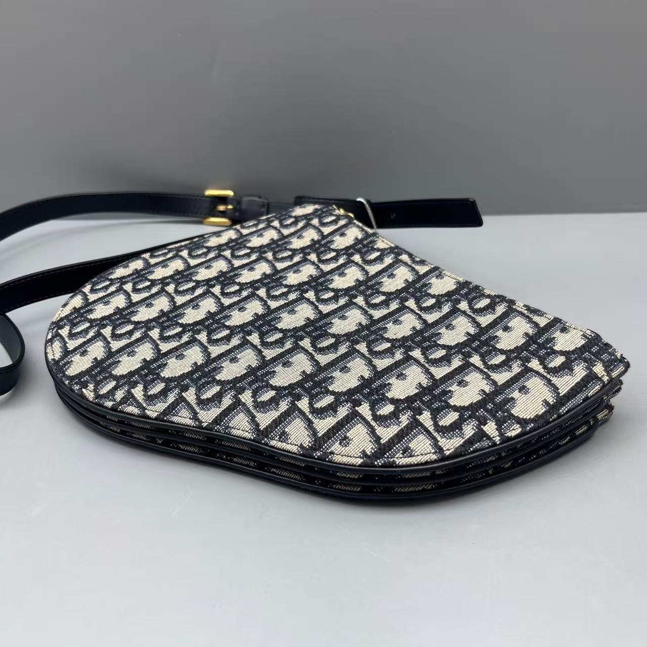 Dior - Saddle Bag - Embroidered canvas with leather trim - Navy and Beige with Gold-Tone Hardware - (mini)