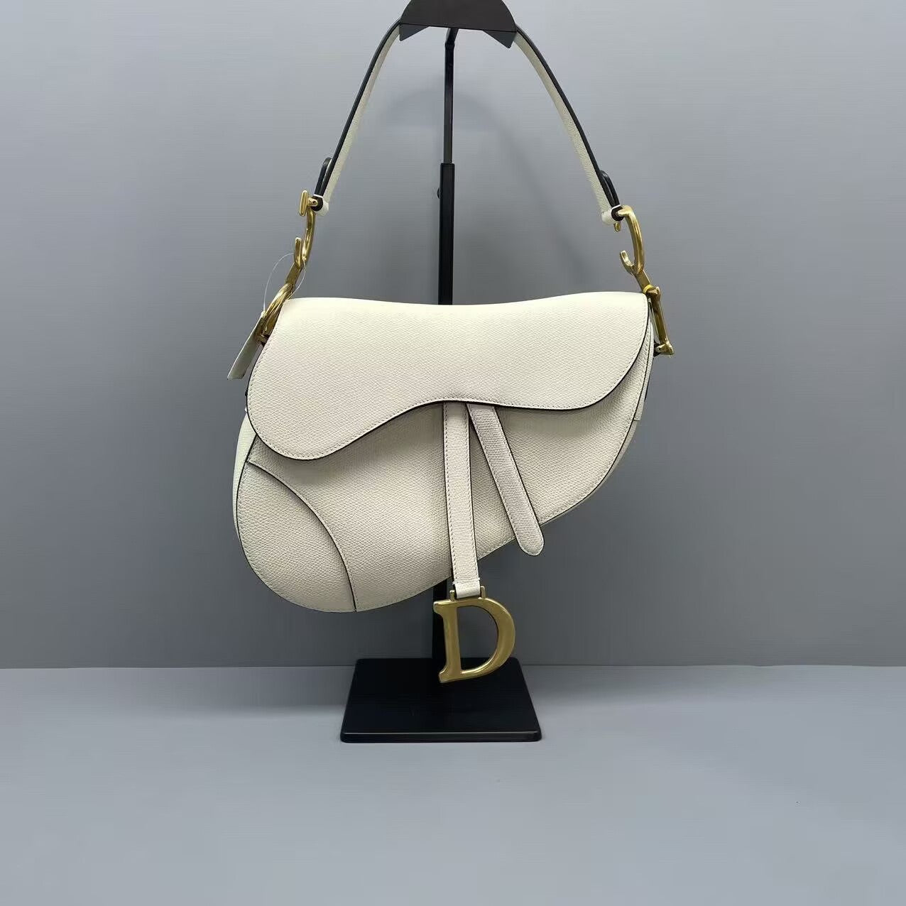 Dior - Saddle Bag - Grained leather - White - (Medium)