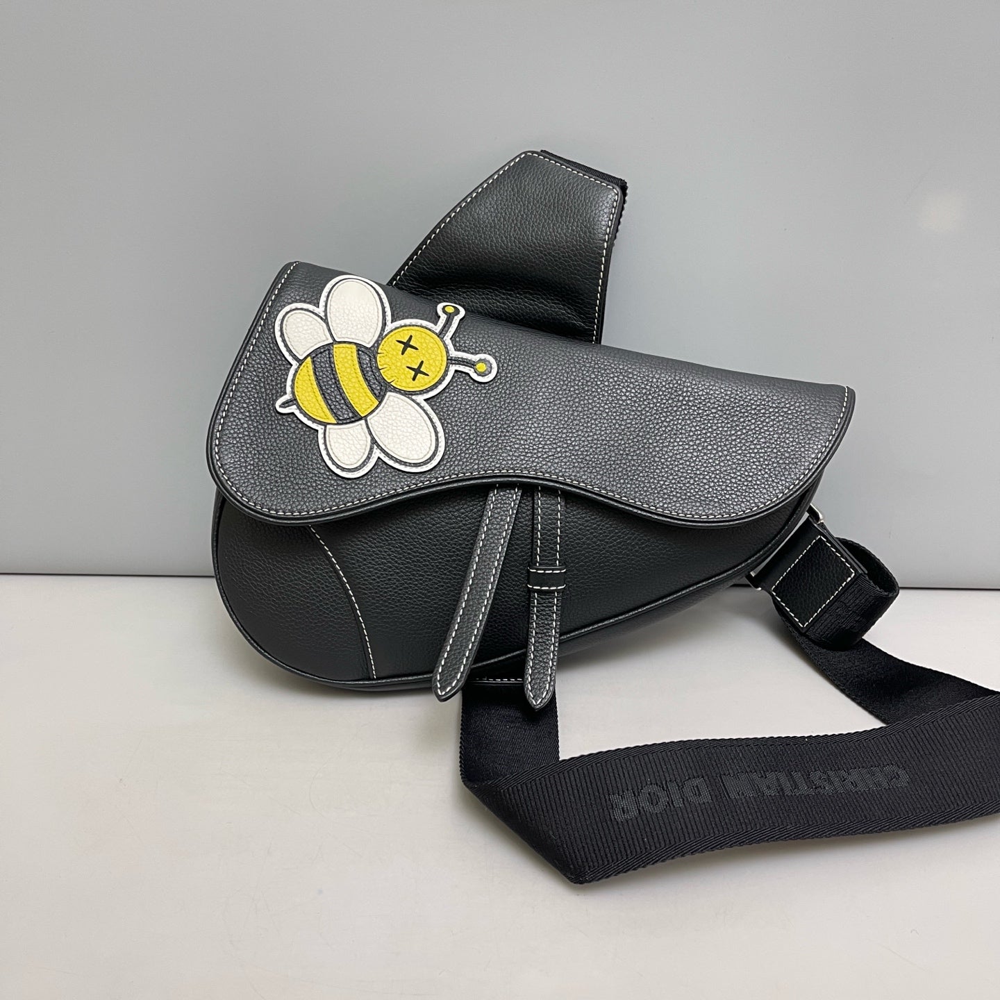 Dior - Saddle Bag KAWS Collaboration - Leather - Black - (mini)