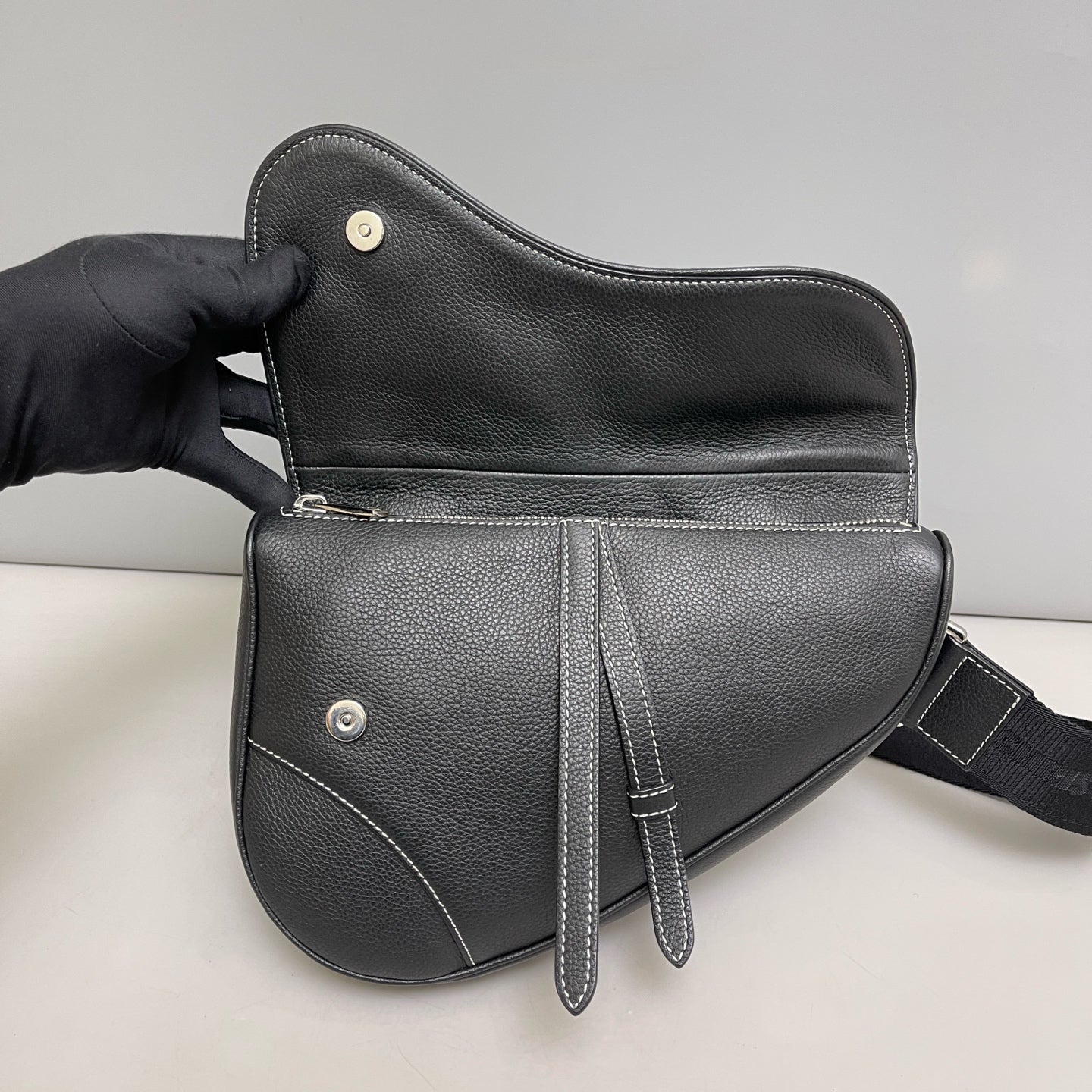 Dior - Saddle Bag KAWS Collaboration - Leather - Black - (mini)