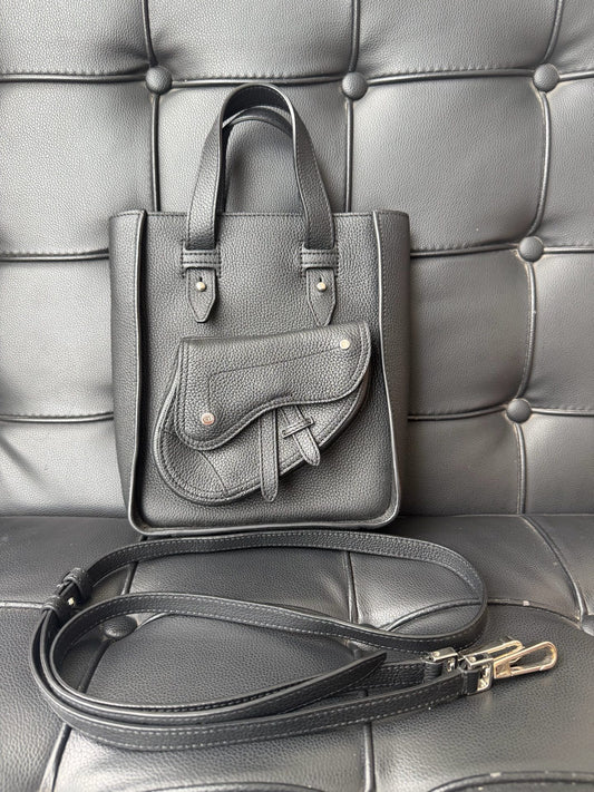 Dior - Saddle Bag - Leather - Black - (Medium)