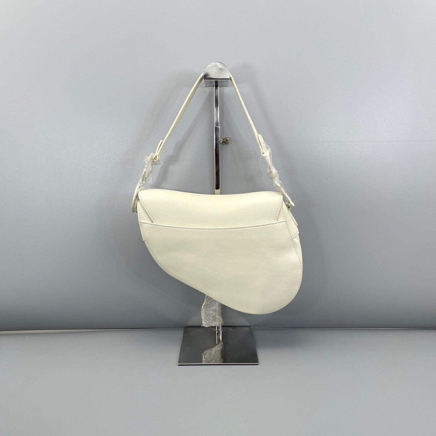 Dior - Saddle Bag - Leather - White - (medium)