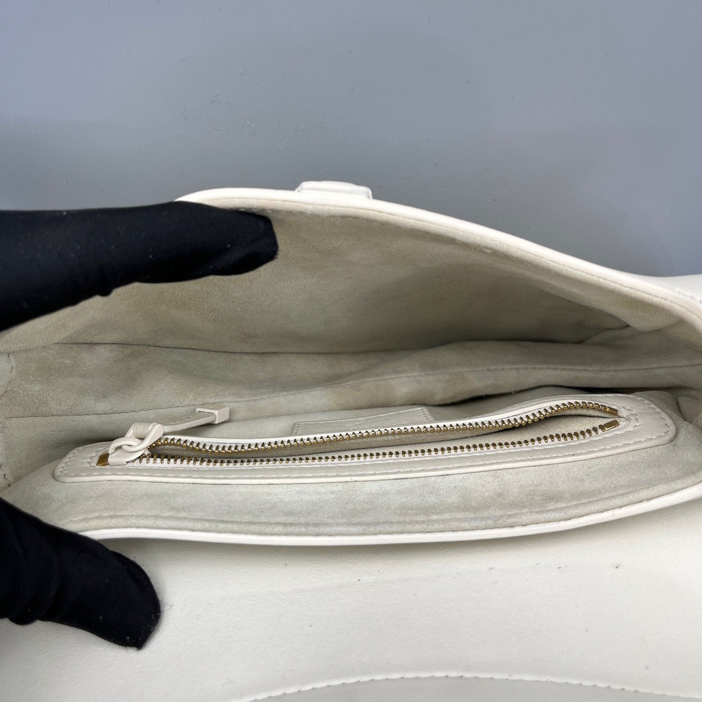 Dior - Saddle Bag - Leather - White - (medium)