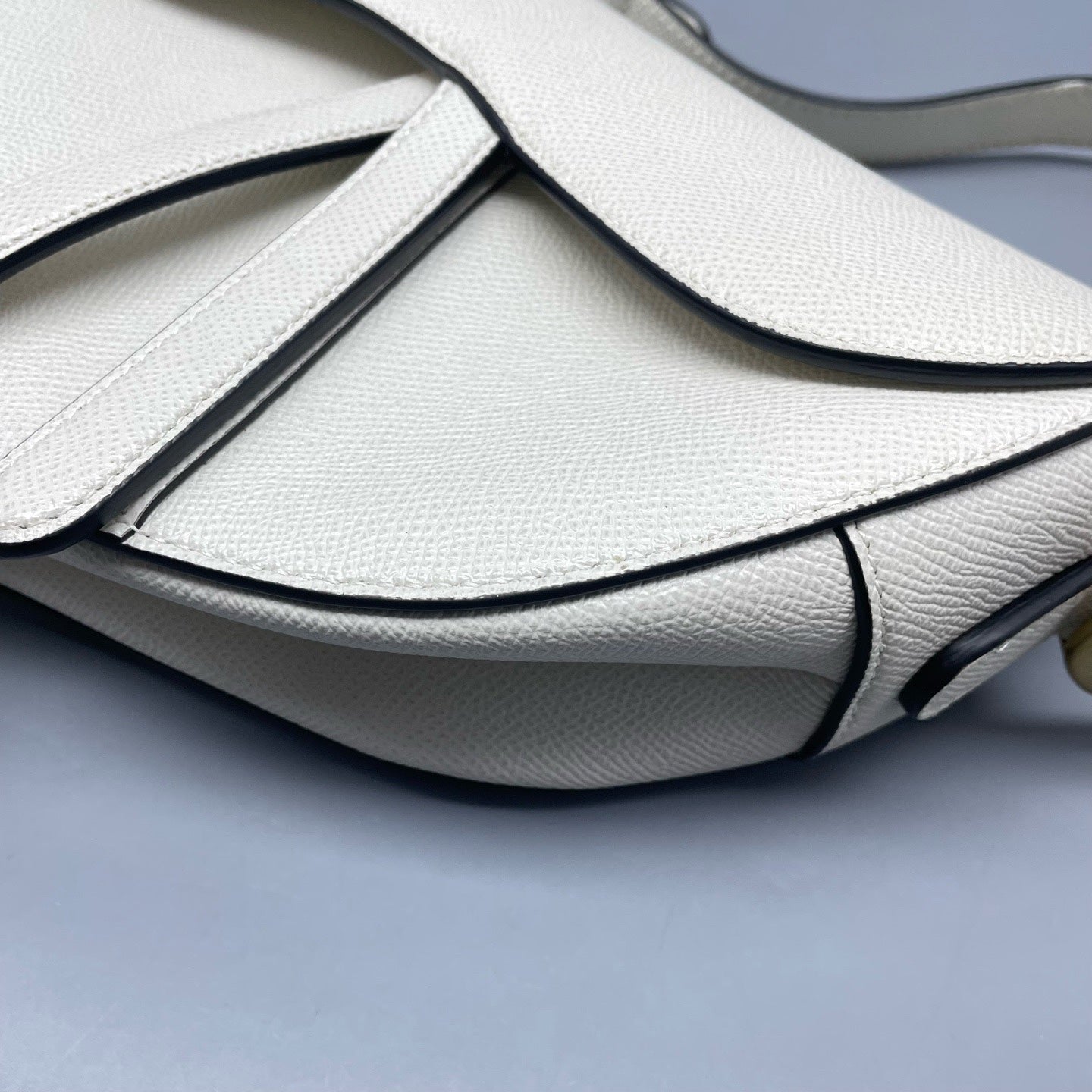 Dior - Saddle bag - Leather - White - (medium)