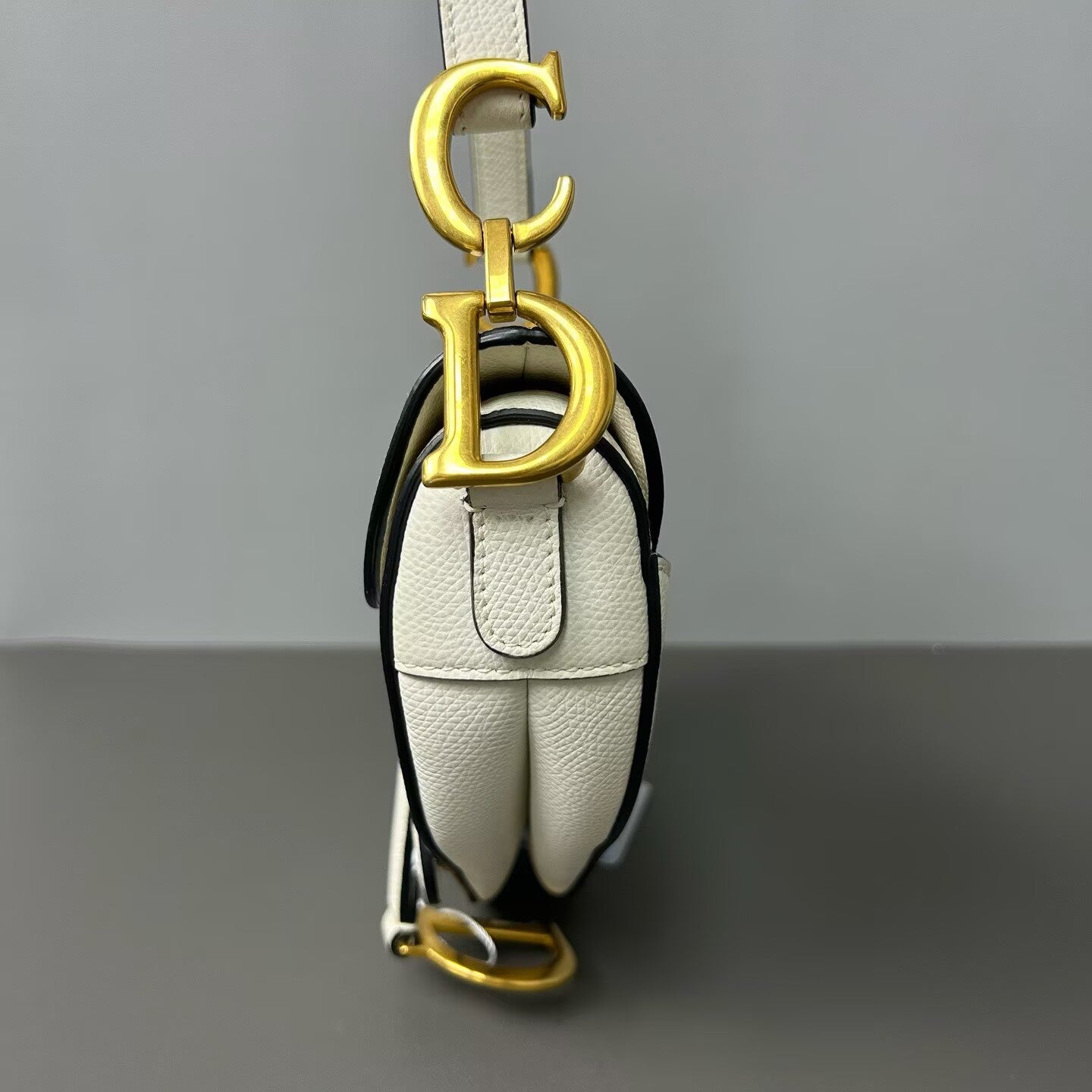 Dior - Saddle bag - Pebbled leather - White with Gold-Tone Hardware - (Small)
