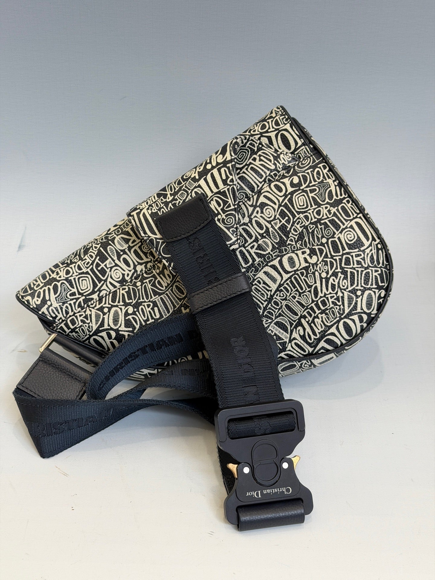 Dior - Saddle Bag Stussy Collaboration - Coated canvas with leather trim - Black and White - (Medium)
