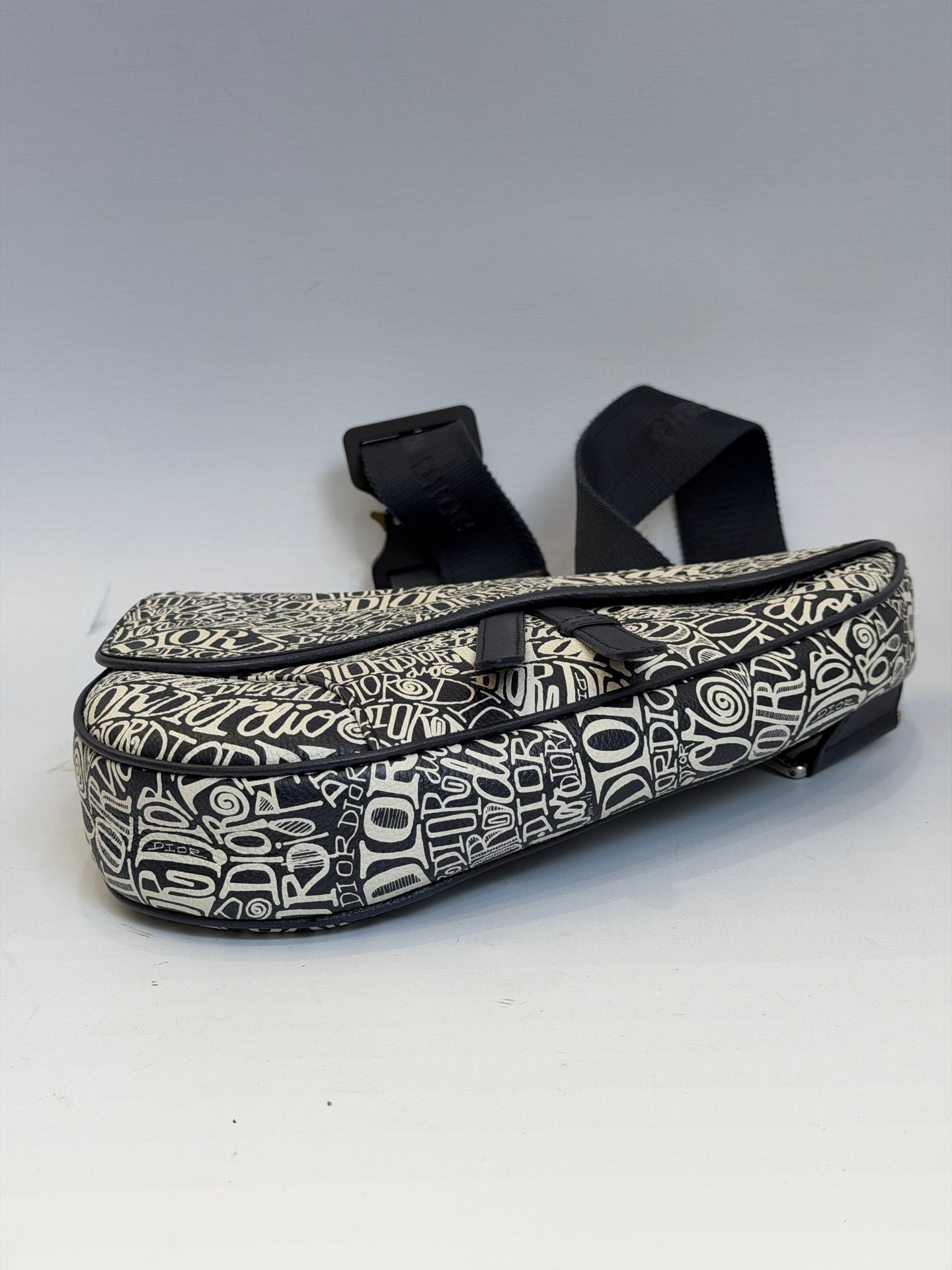 Dior - Saddle Bag Stussy Collaboration - Coated canvas with leather trim - Black and White - (Medium)