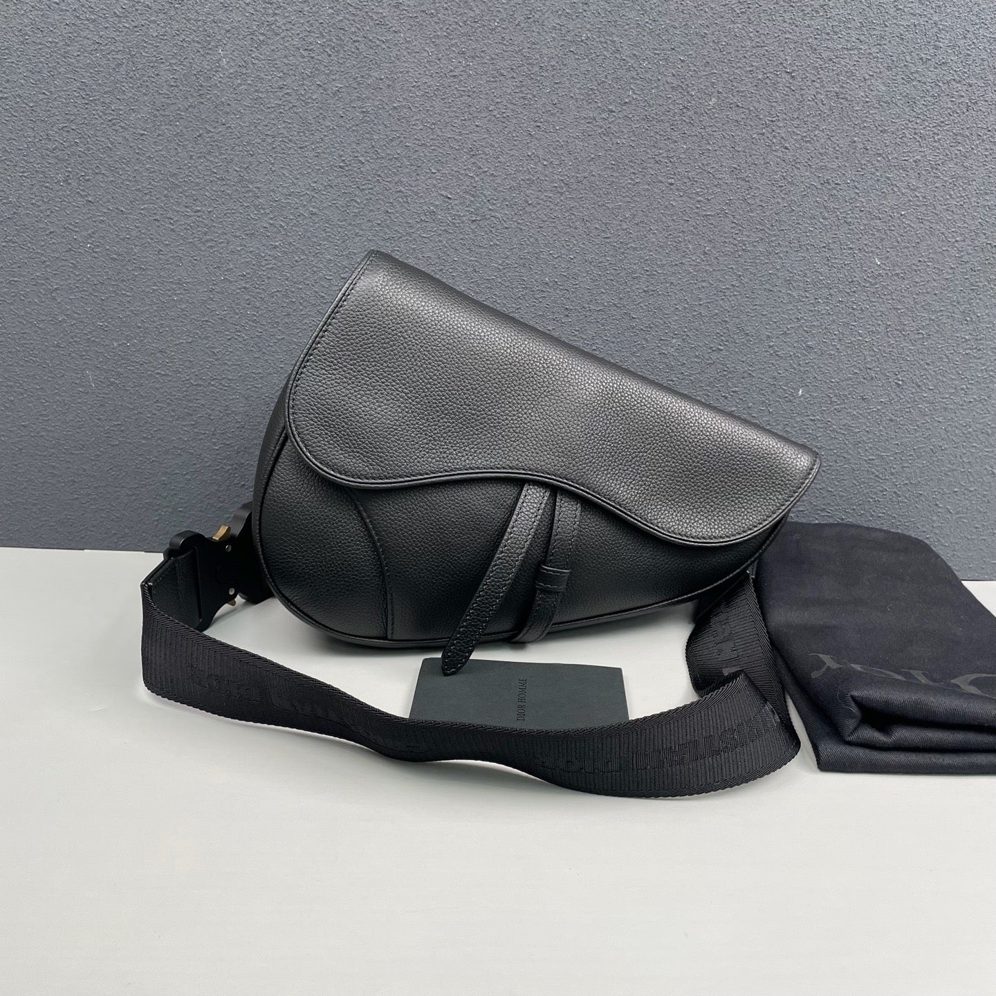 Dior - Saddle Belt Bag - Grained leather - Black - (medium)