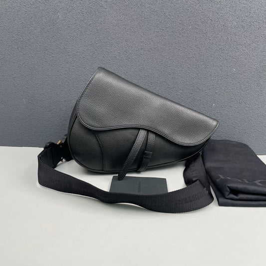 Dior - Saddle Belt Bag - Grained leather - Black - (medium)