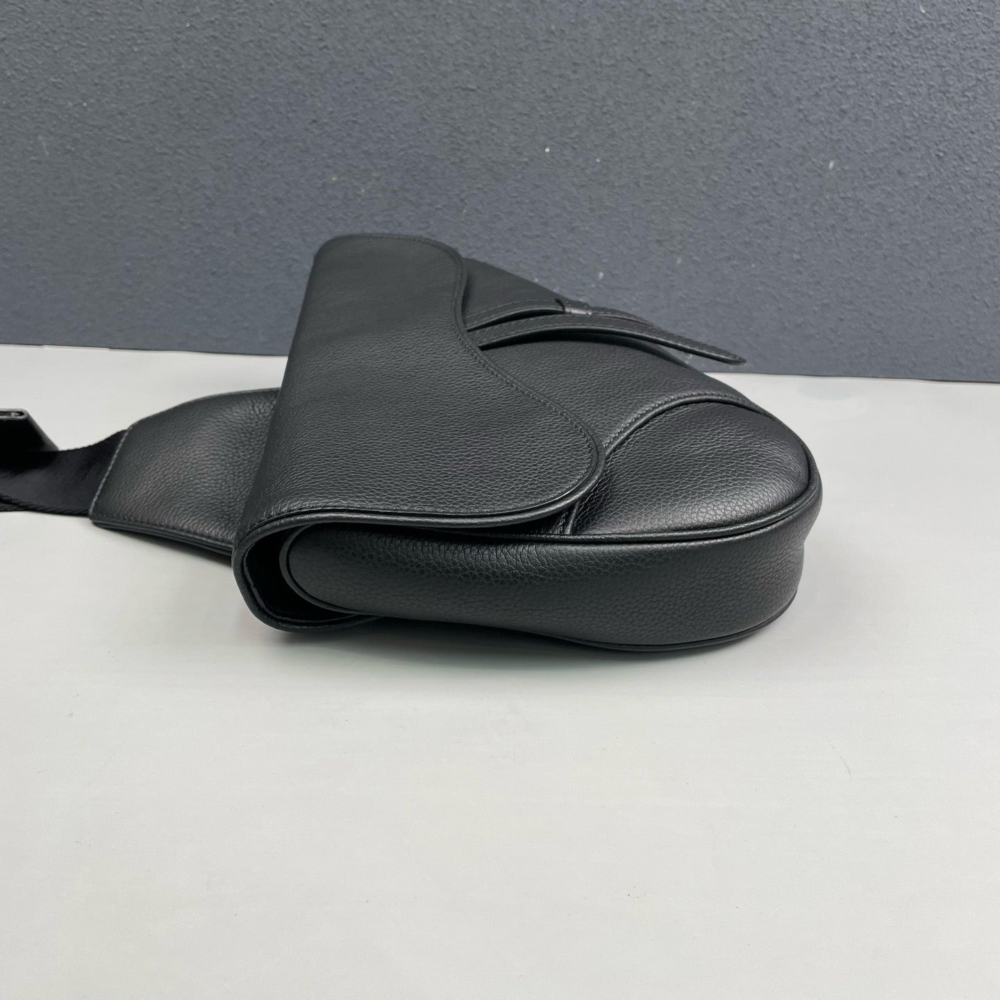 Dior - Saddle Belt Bag - Grained leather - Black - (medium)