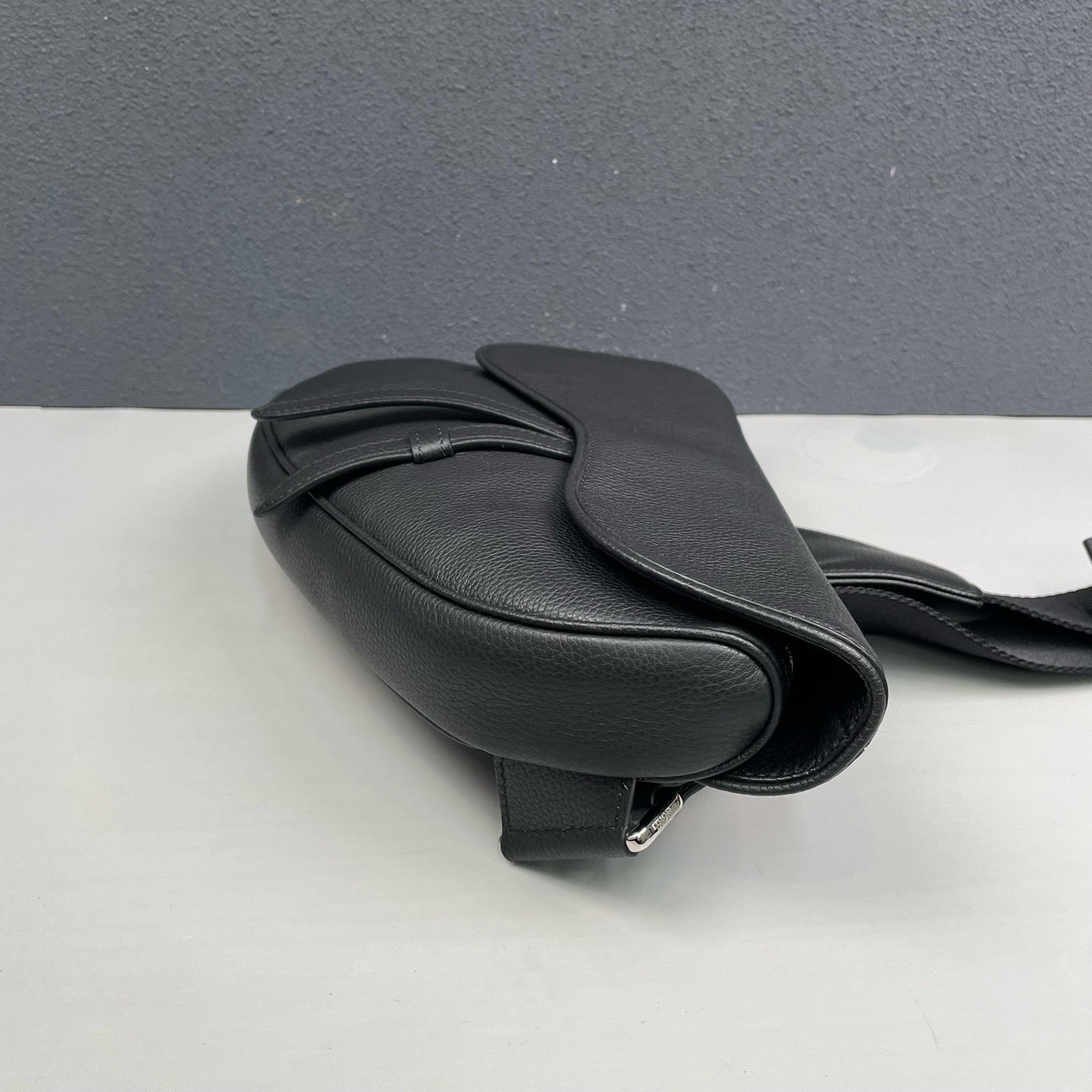Dior - Saddle Belt Bag - Grained leather - Black - (medium)