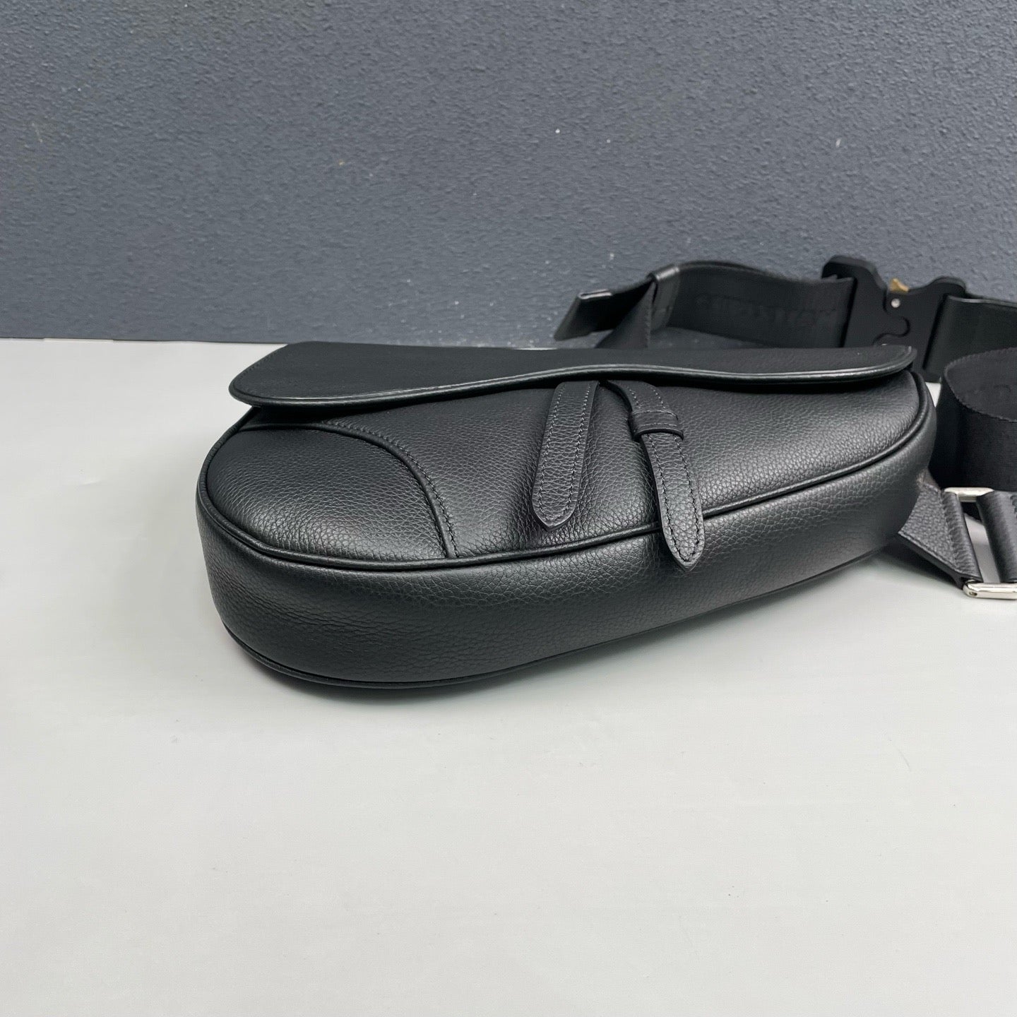 Dior - Saddle Belt Bag - Grained leather - Black - (medium)