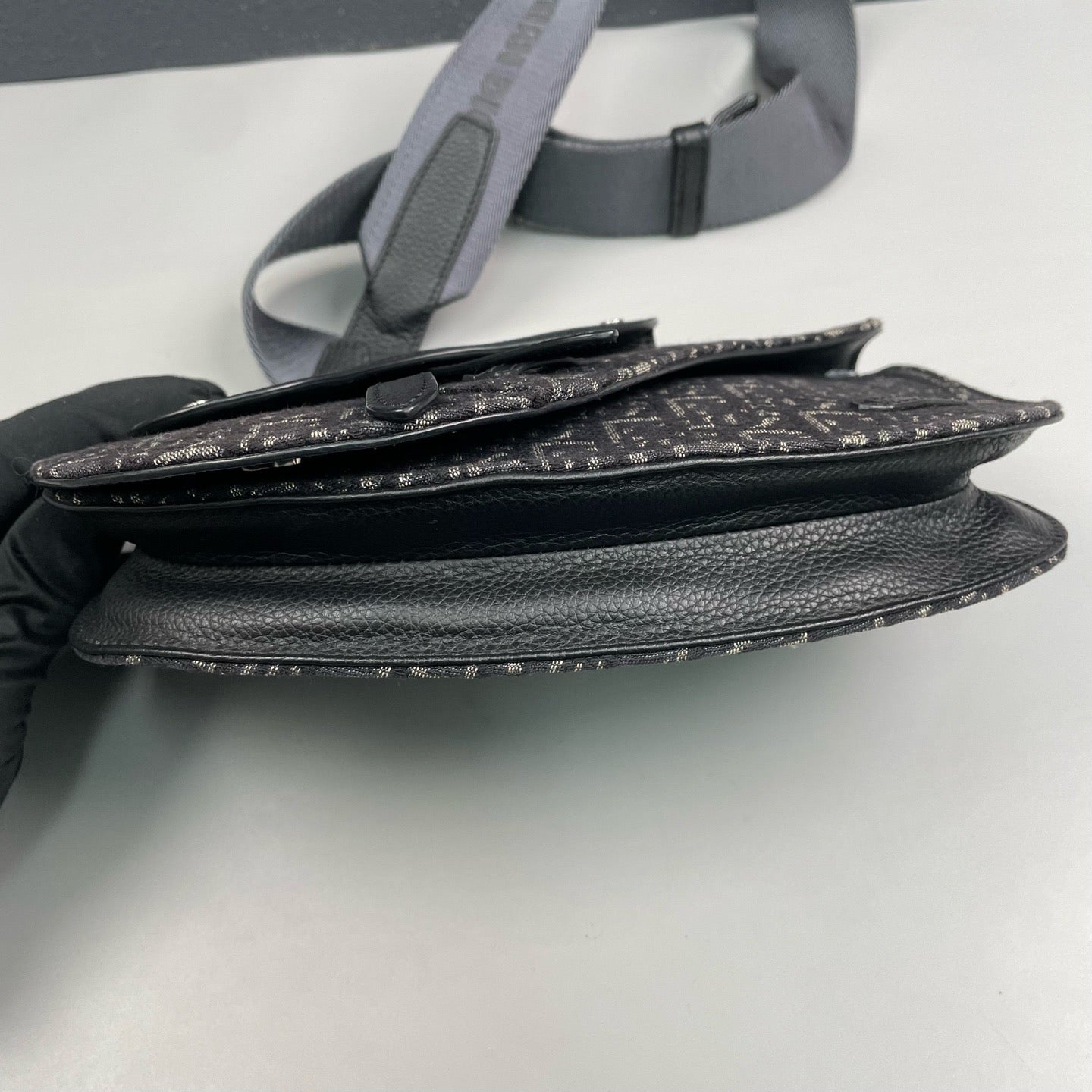 Dior - Saddle - Dior Oblique embroidered canvas with leather trim - Black - (medium)
