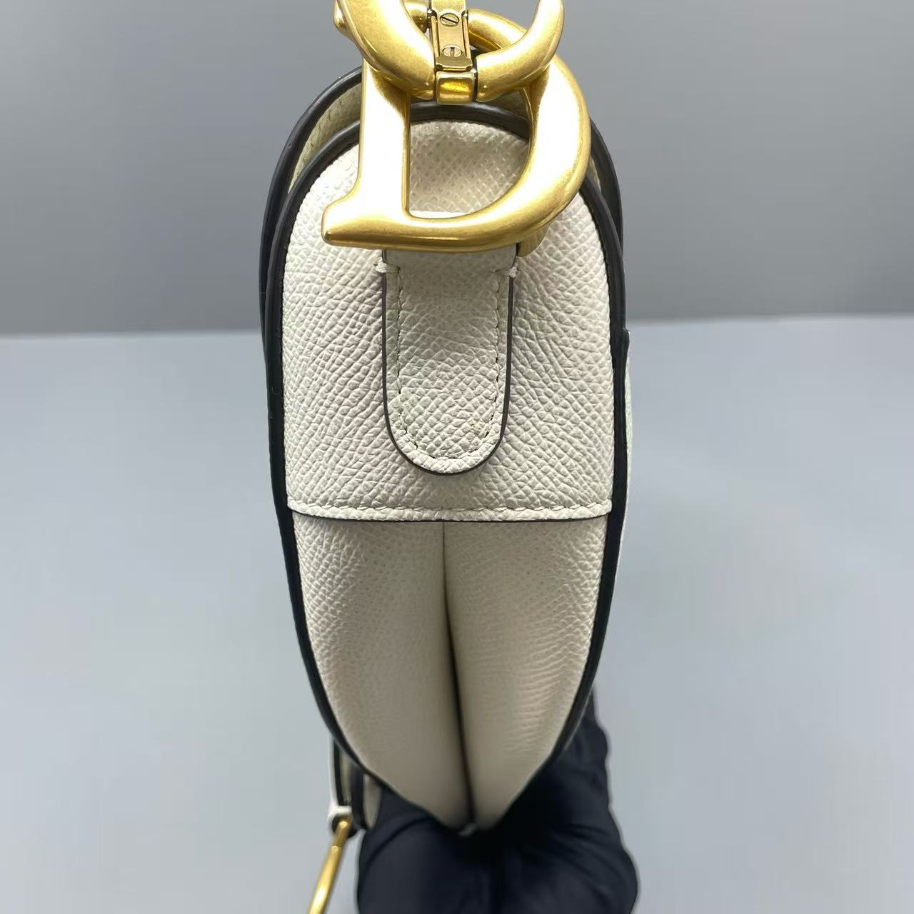 Dior - Saddle - Grained calfskin leather - White with Black Trim and Gold-Tone Hardware - (medium)