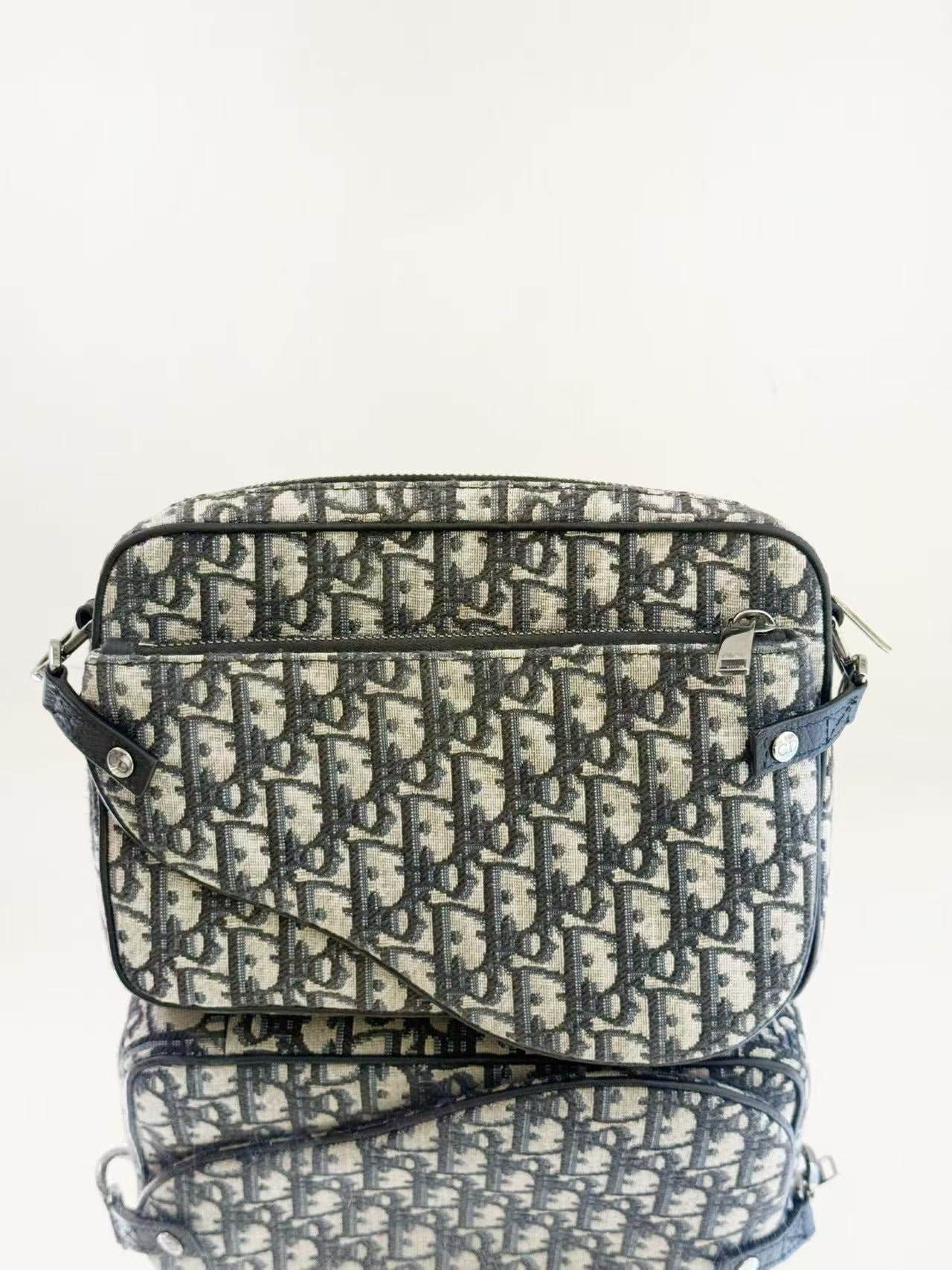 Dior - Saddle Oblique Three-in-One Bag - Oblique jacquard canvas with leather trim - Grey with Black and Beige accents - (Small)