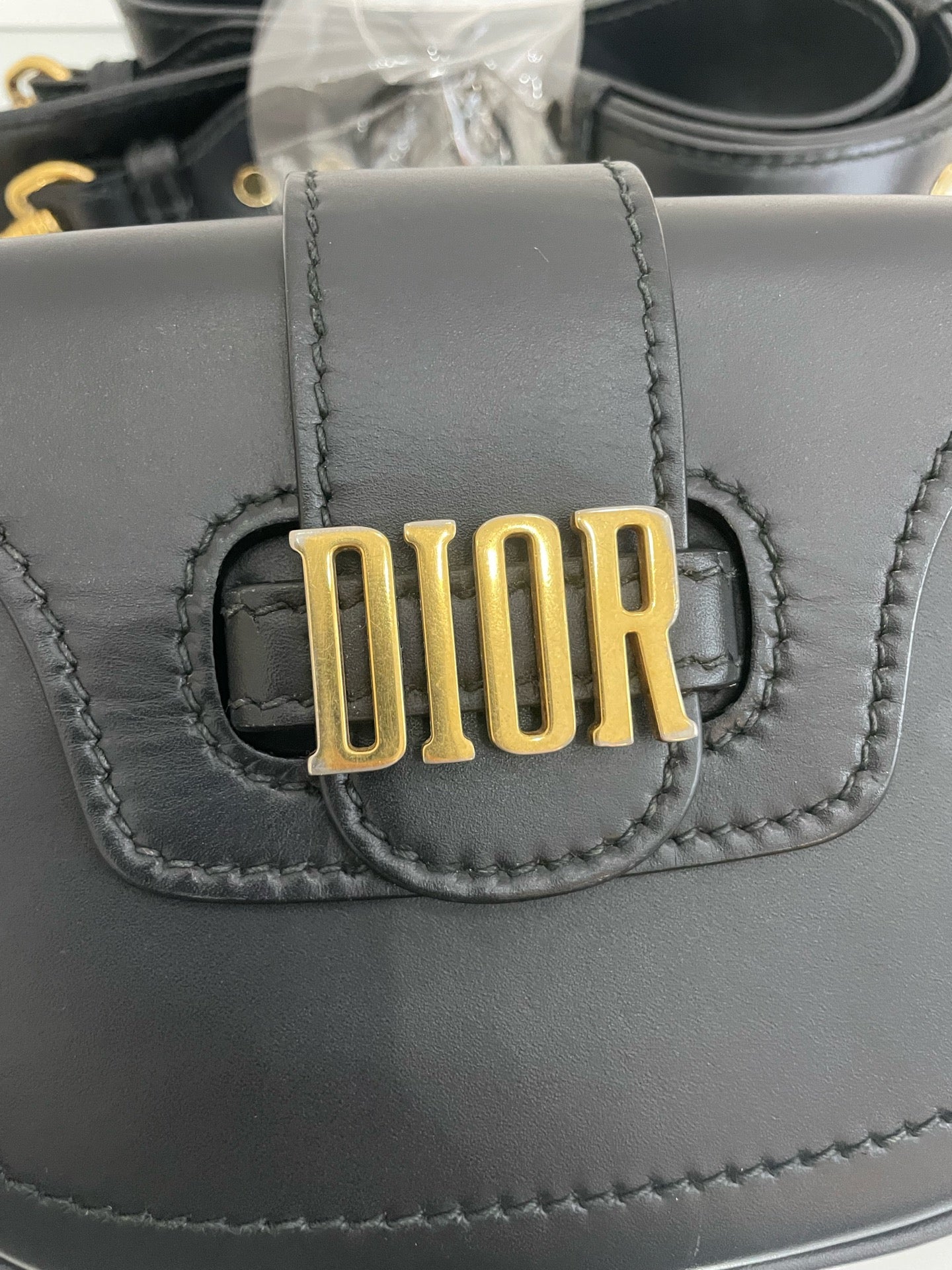 Dior - Saddle-Style Bag with Studded Strap - Leather - Black - (Small)